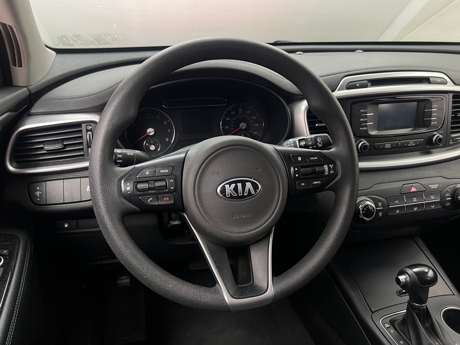 Thumbnail: 2017 Kia Sorento - 5