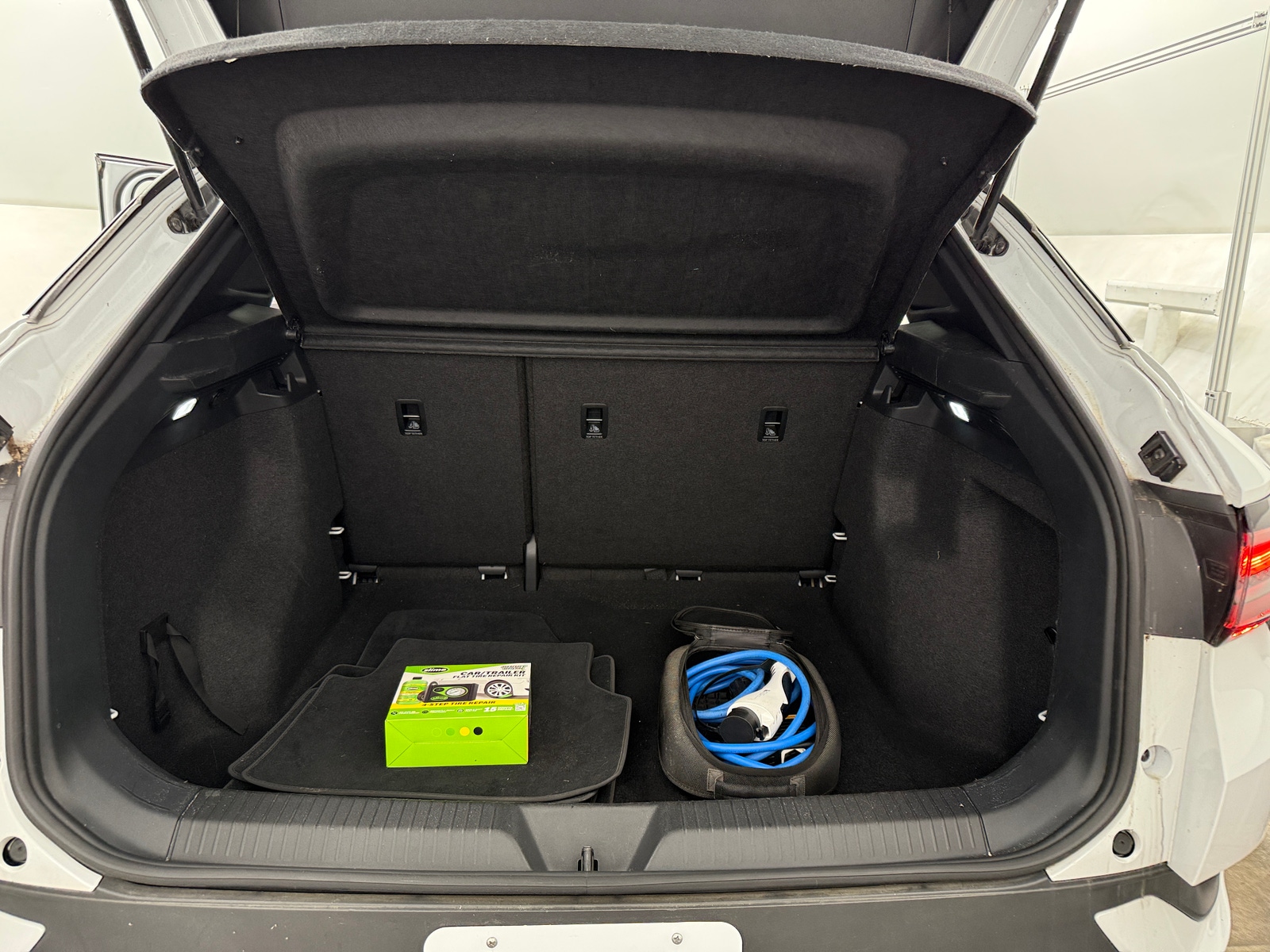 Thumbnail: 2022 Volkswagen ID.4 - 7