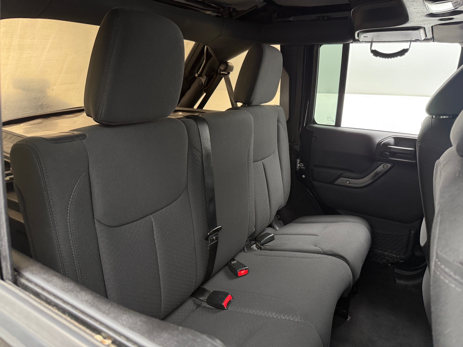 Thumbnail: 2015 Jeep Wrangler - 6