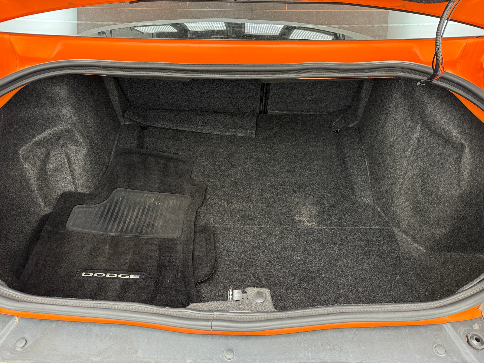 Thumbnail: 2014 Dodge Challenger - 4