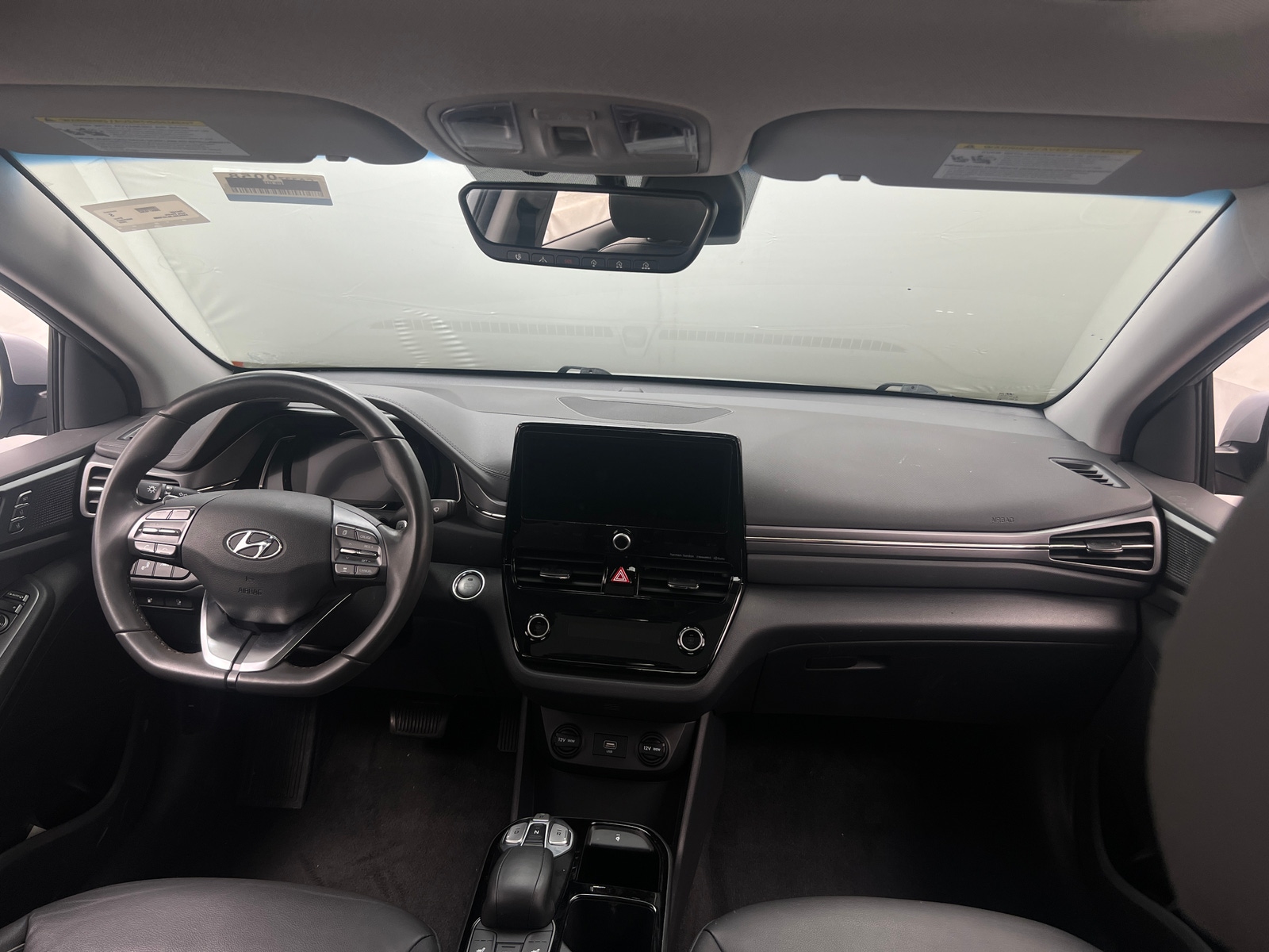 Thumbnail: 2020 Hyundai Ioniq - 2