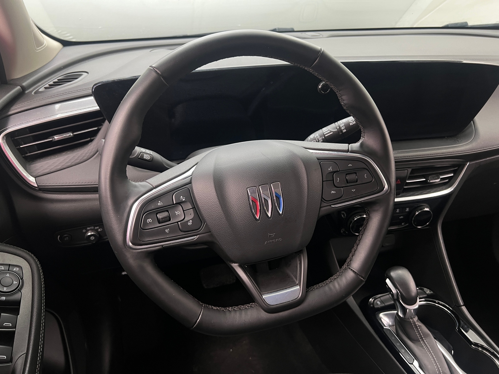 Thumbnail: 2024 Buick Encore GX - 4