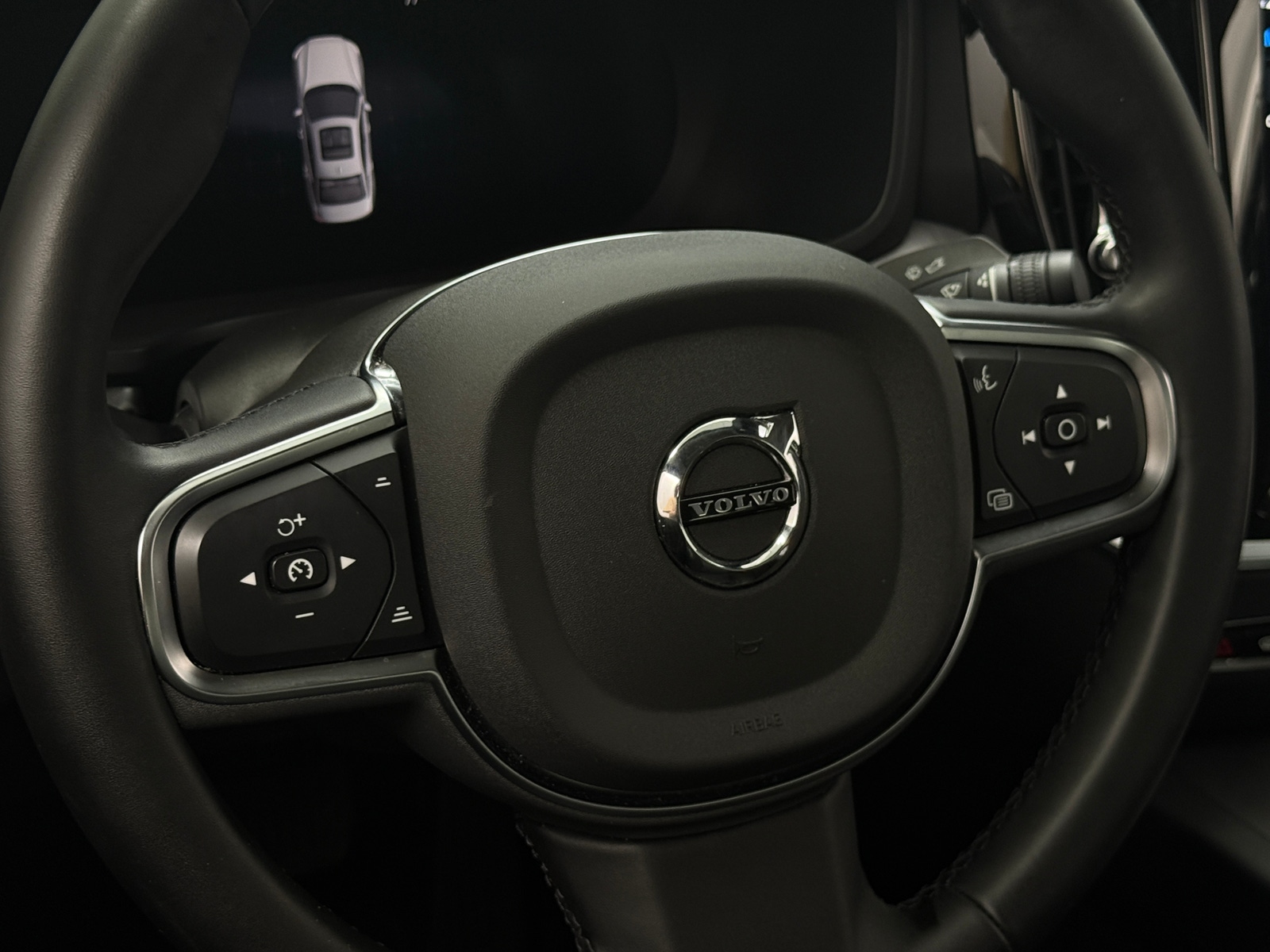Thumbnail: 2024 Volvo S60 - 4