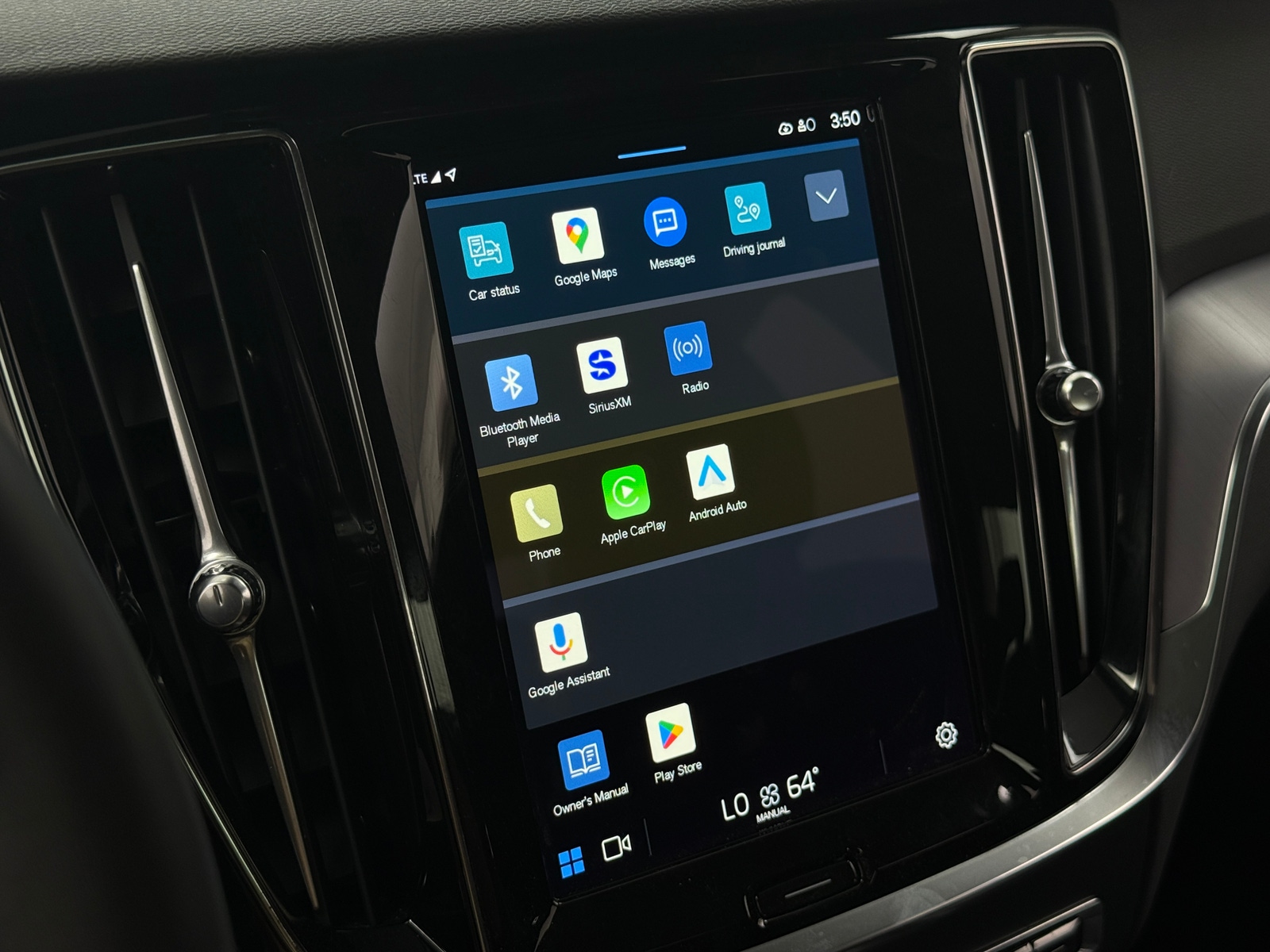 Thumbnail: 2024 Volvo S60 - 3