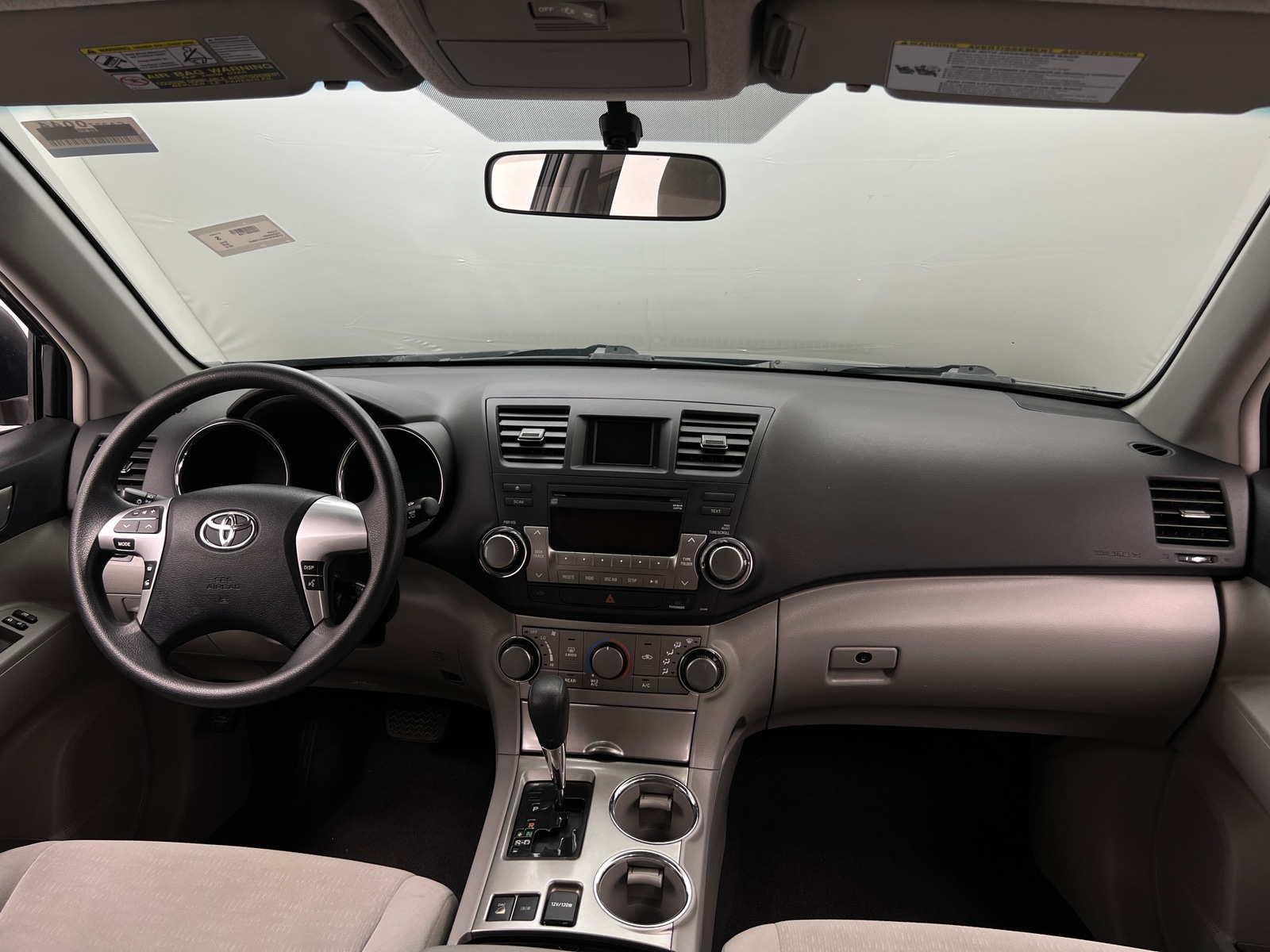 Thumbnail: 2012 Toyota Highlander - 3
