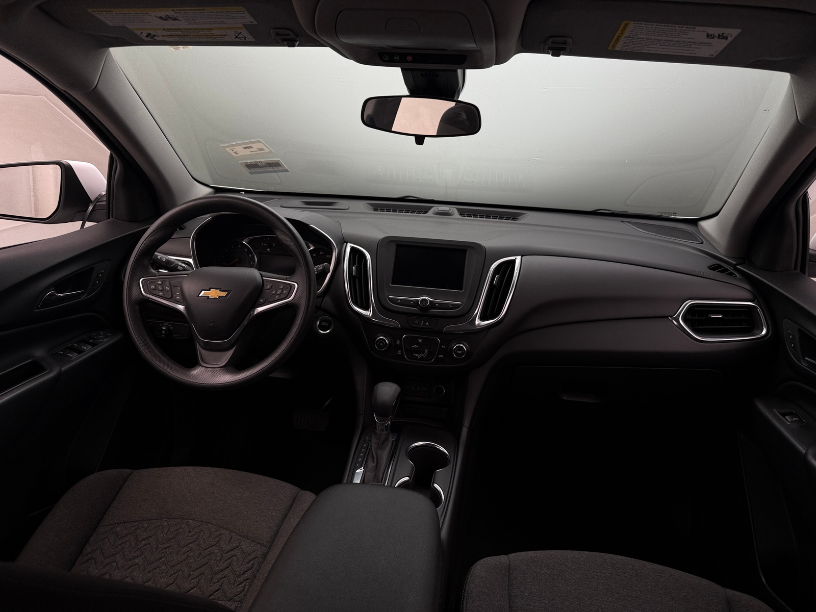Thumbnail: 2022 Chevrolet Equinox - 3