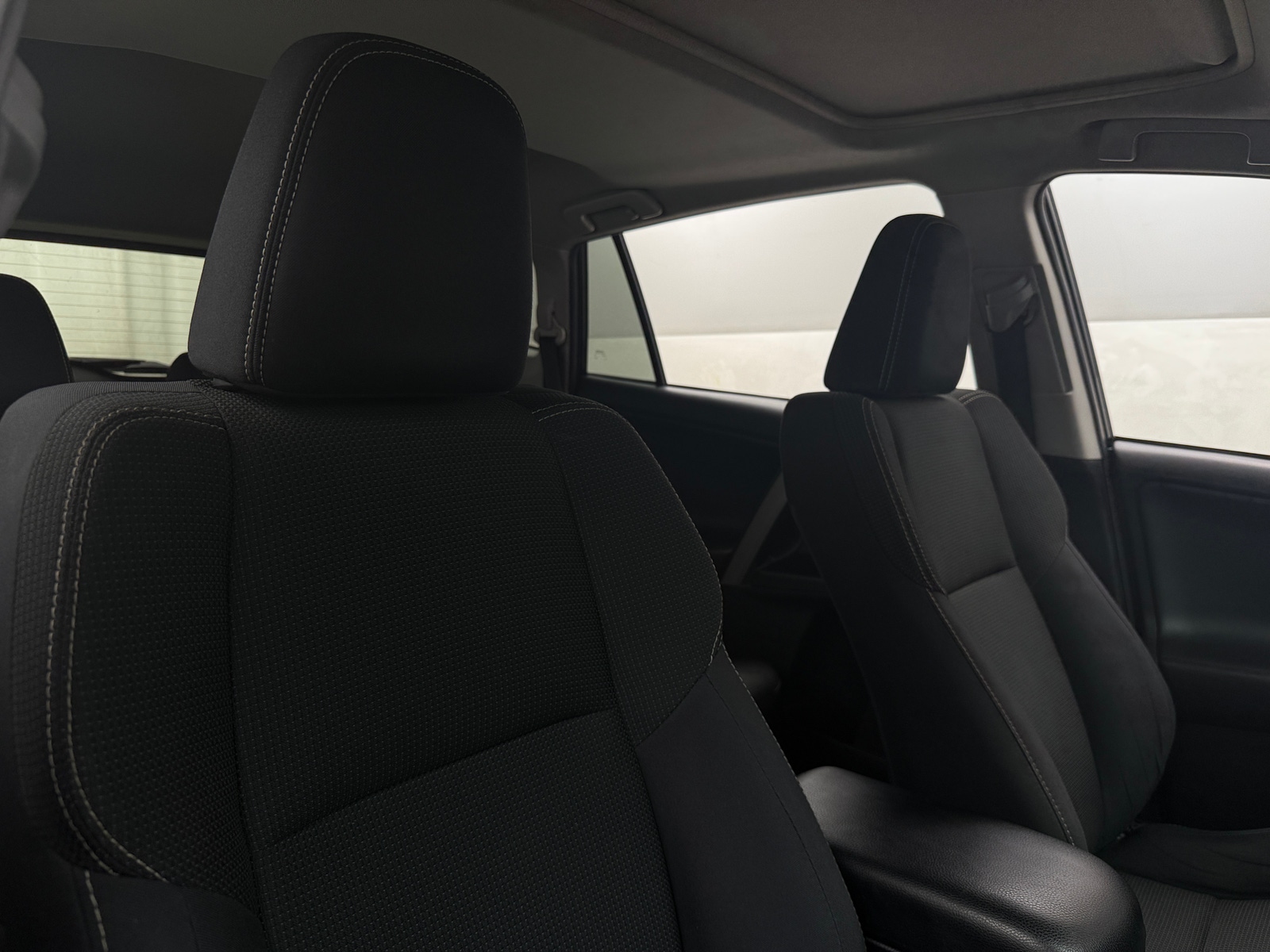 Thumbnail: 2018 Toyota RAV4 - 2