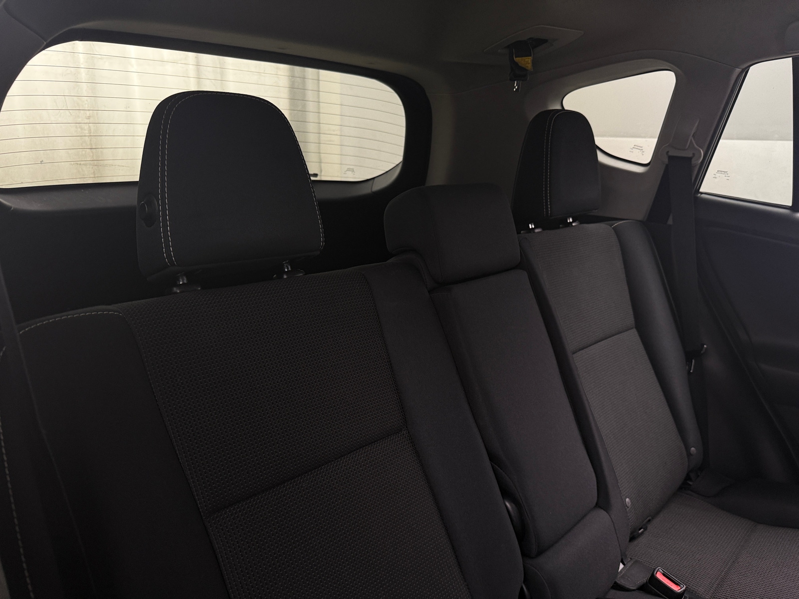 Thumbnail: 2018 Toyota RAV4 - 6