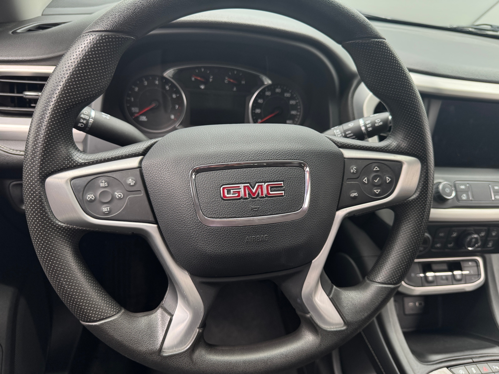 Thumbnail: 2023 GMC Acadia - 5