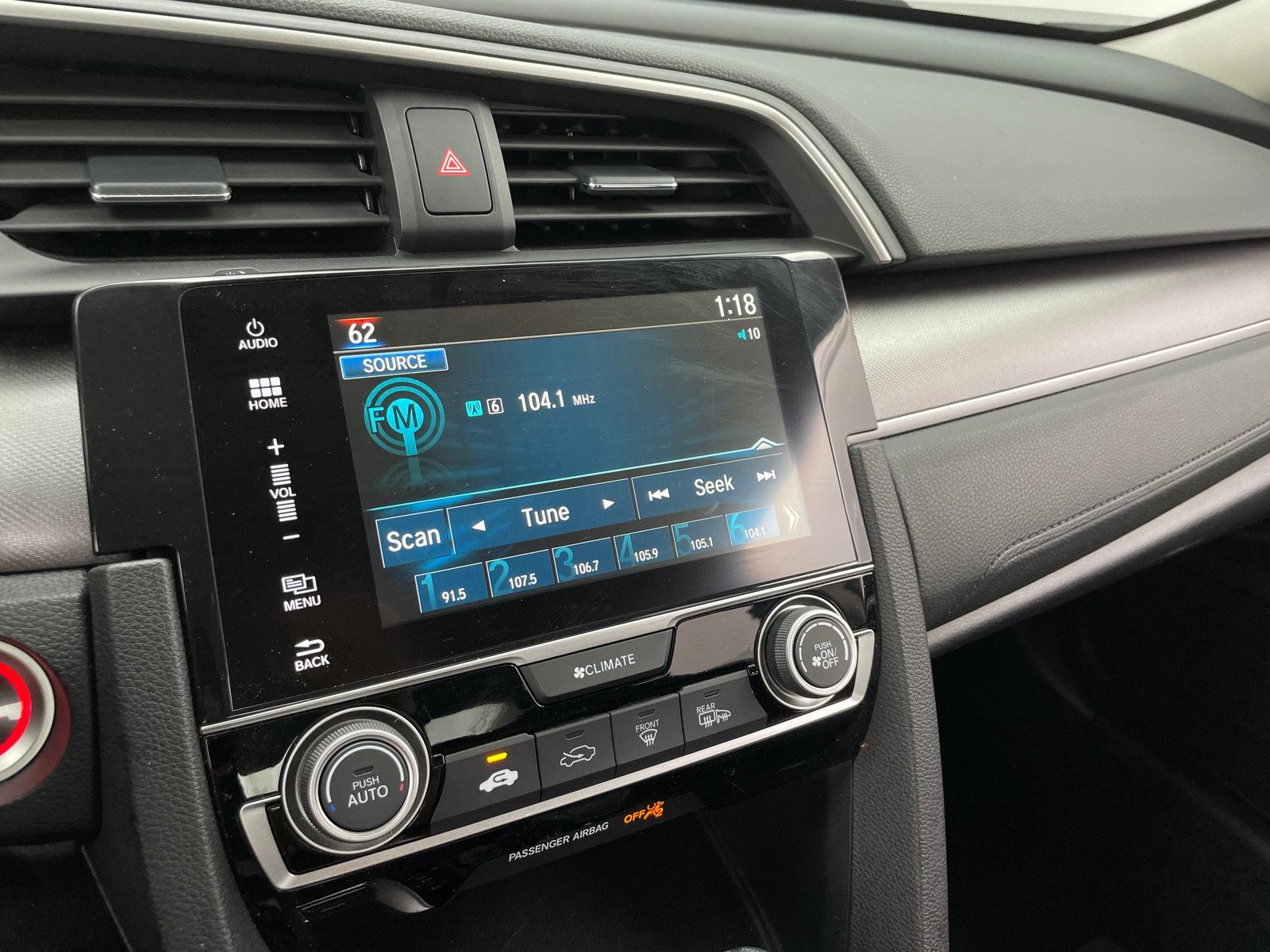 Thumbnail: 2016 Honda Civic - 4