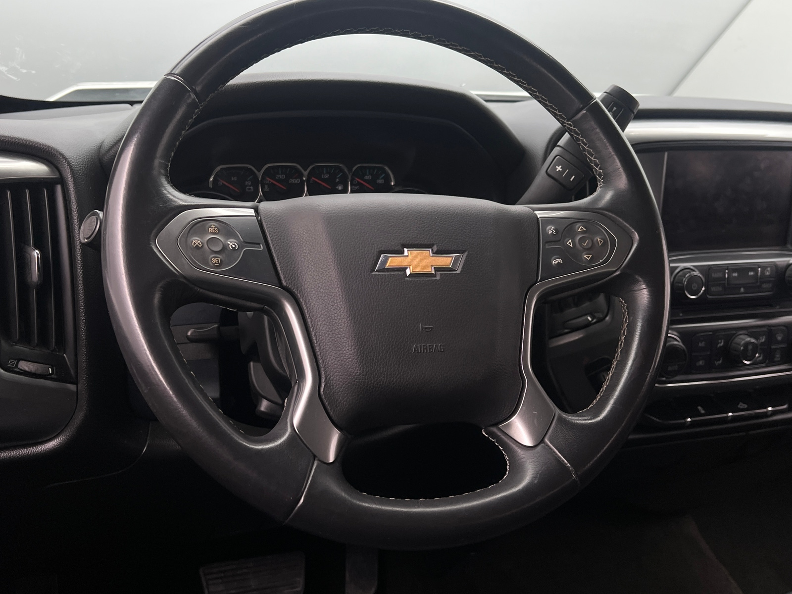 Thumbnail: 2018 Chevrolet Silverado 1500 - 5