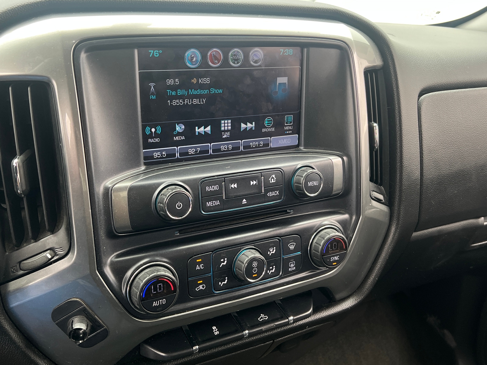 Thumbnail: 2018 Chevrolet Silverado 1500 - 4
