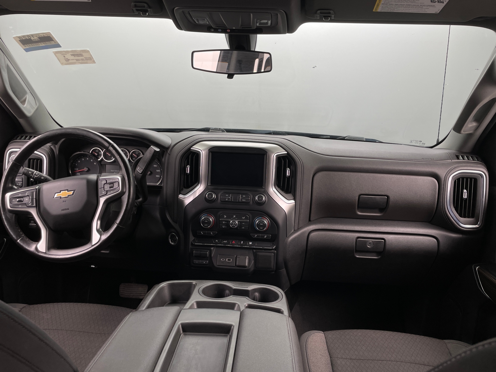 Thumbnail: 2022 Chevrolet Silverado 1500 - 3