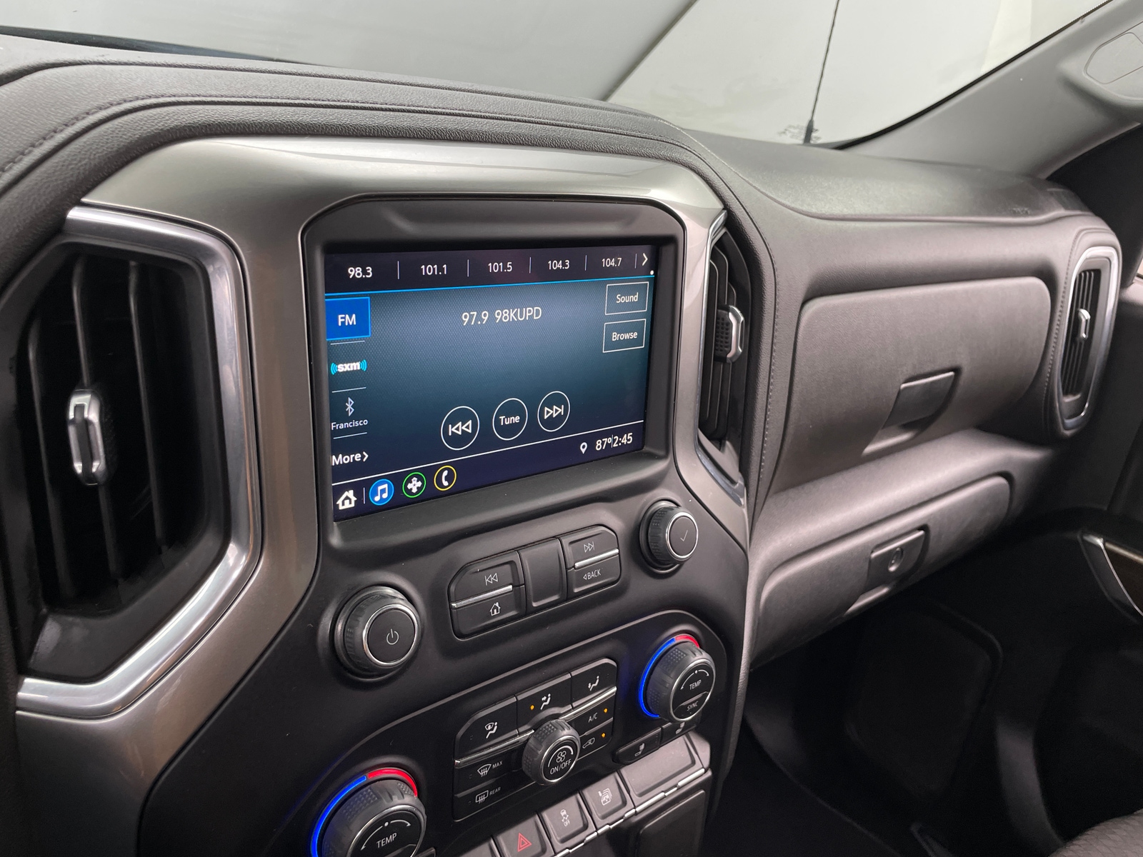 Thumbnail: 2022 Chevrolet Silverado 1500 - 4