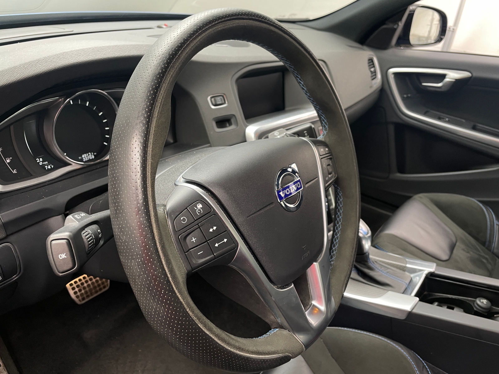 Thumbnail: 2018 Volvo S60 - 4