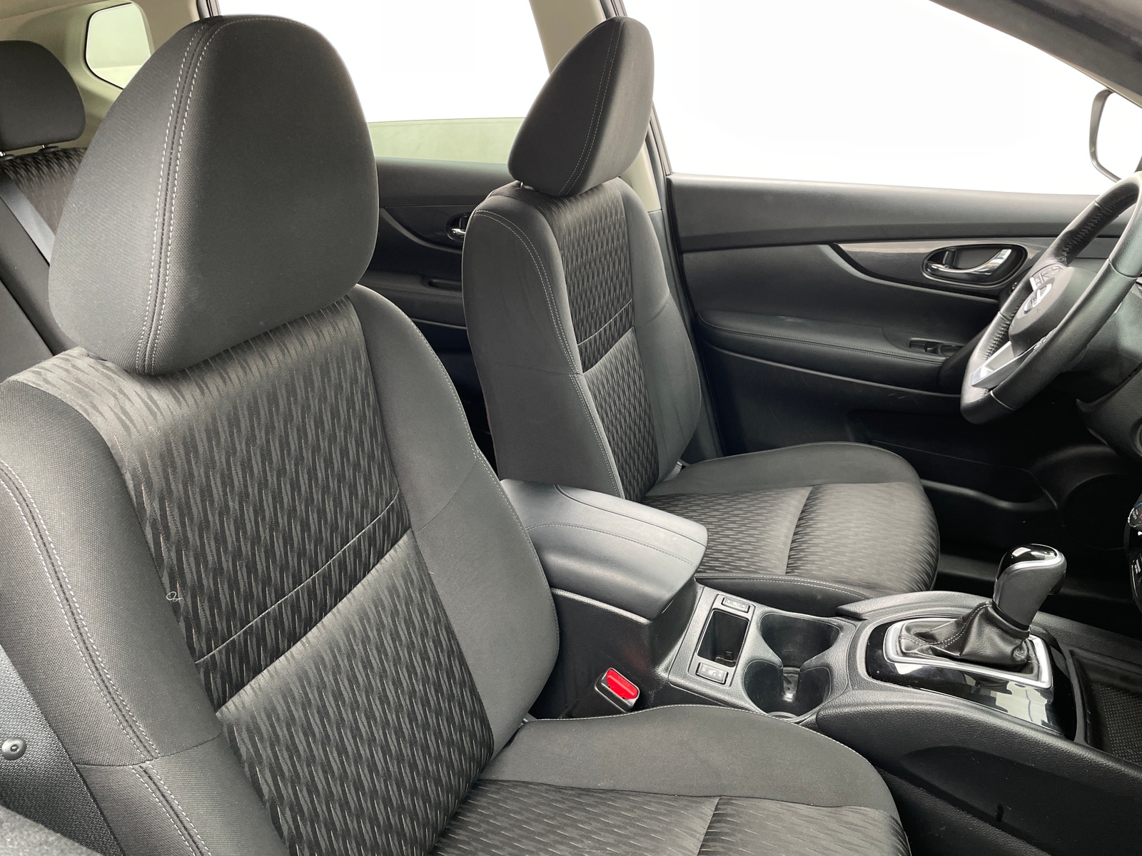 Thumbnail: 2019 Nissan Rogue - 2