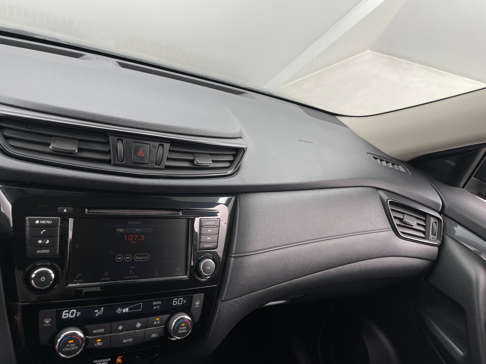 Thumbnail: 2019 Nissan Rogue - 4