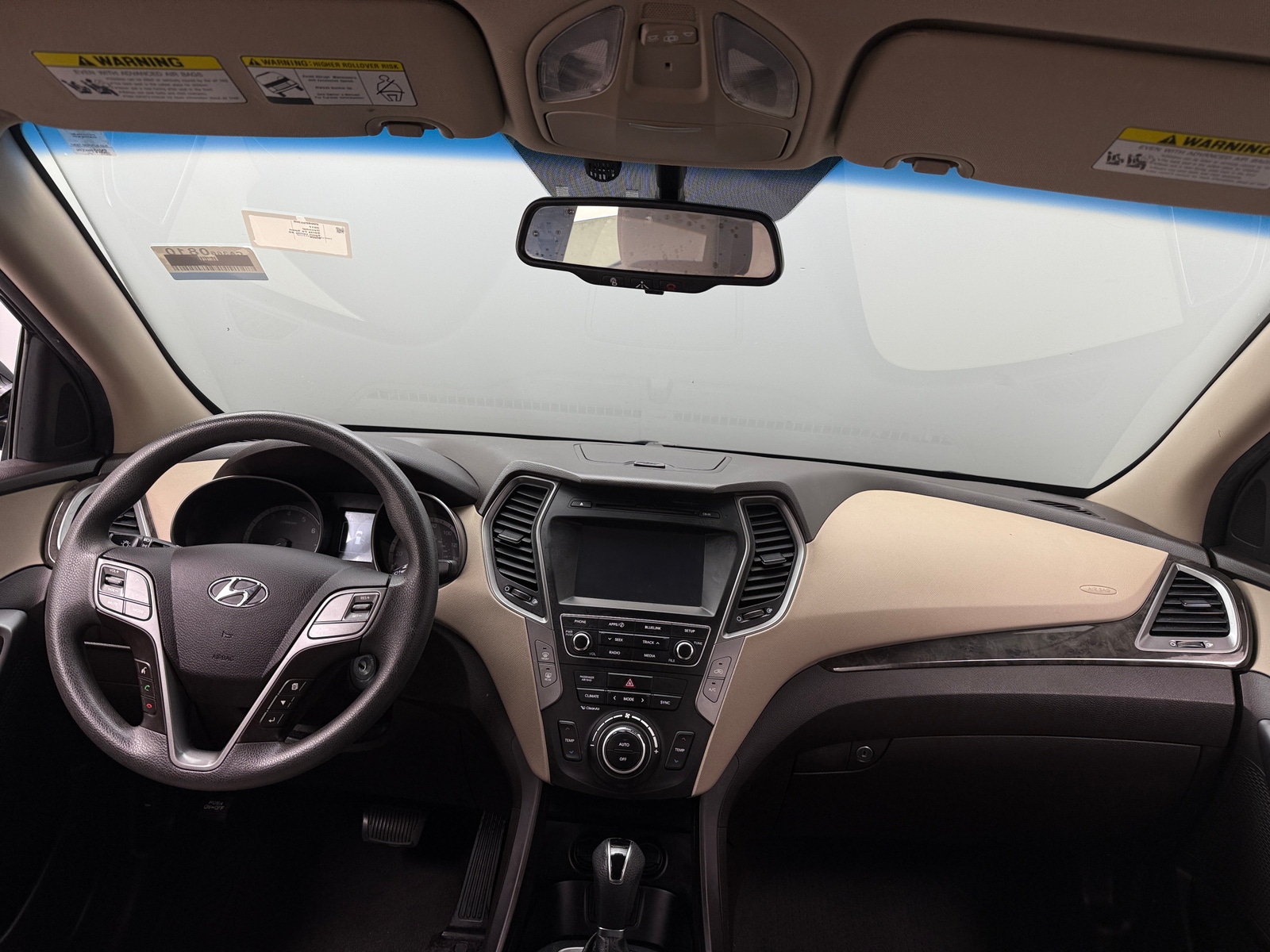 Thumbnail: 2017 Hyundai Santa Fe - 3