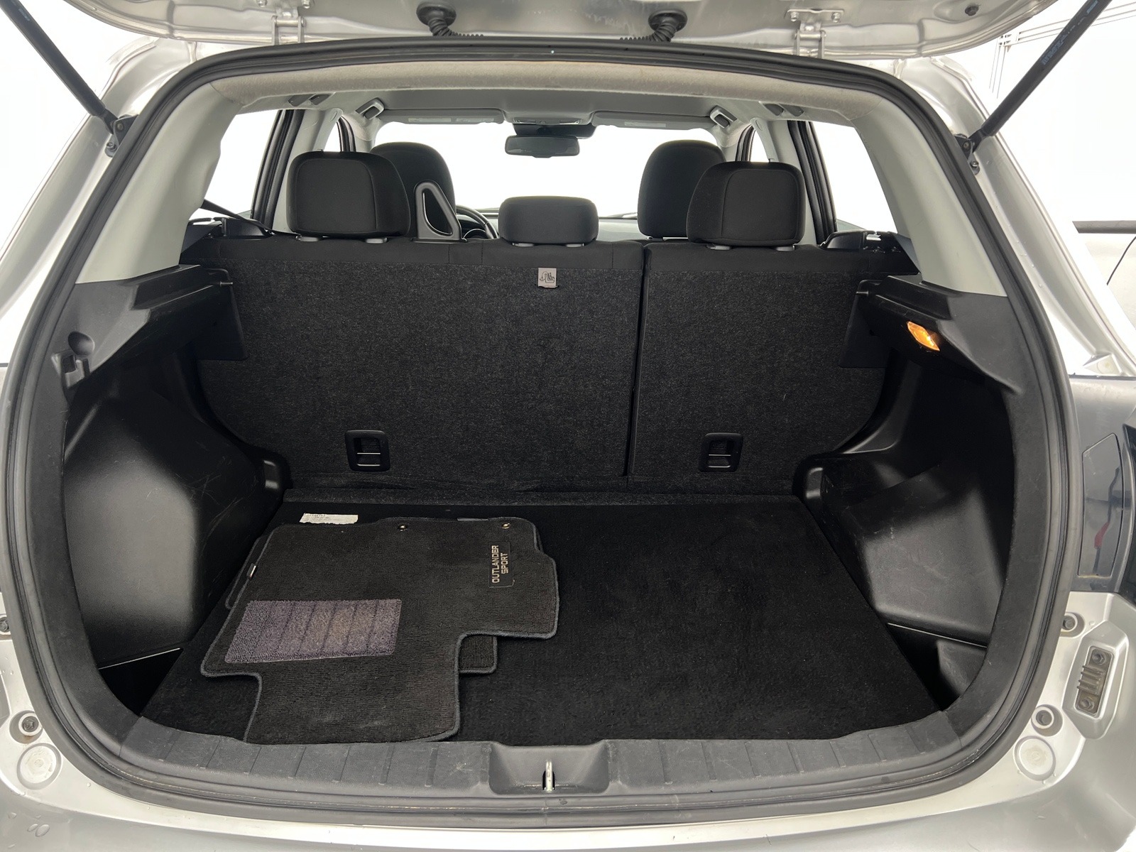 Thumbnail: 2021 Mitsubishi Outlander Sport - 7