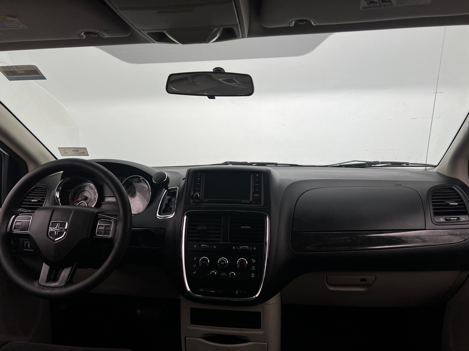 Thumbnail: 2017 Dodge Grand Caravan - 3