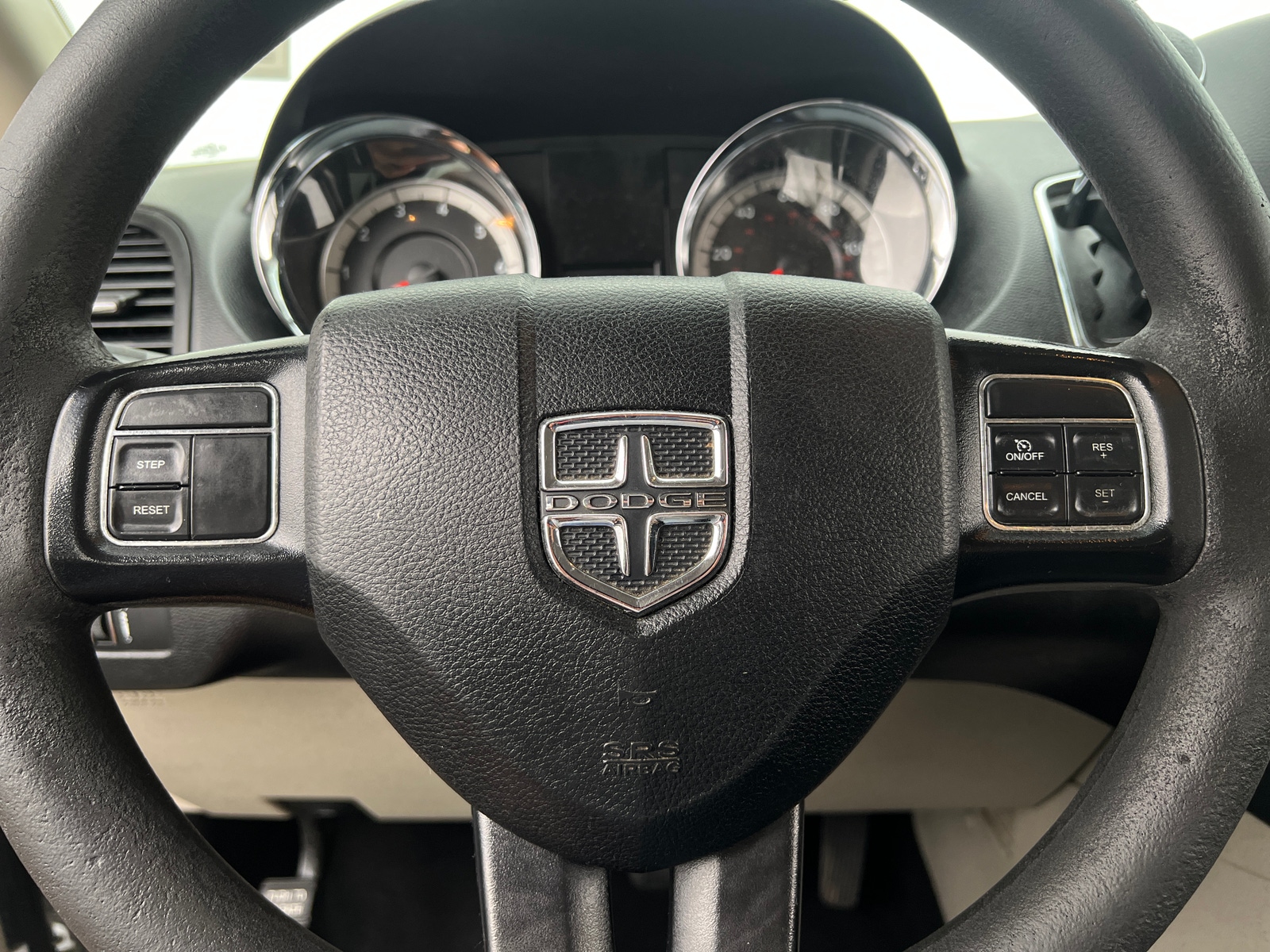 Thumbnail: 2017 Dodge Grand Caravan - 5