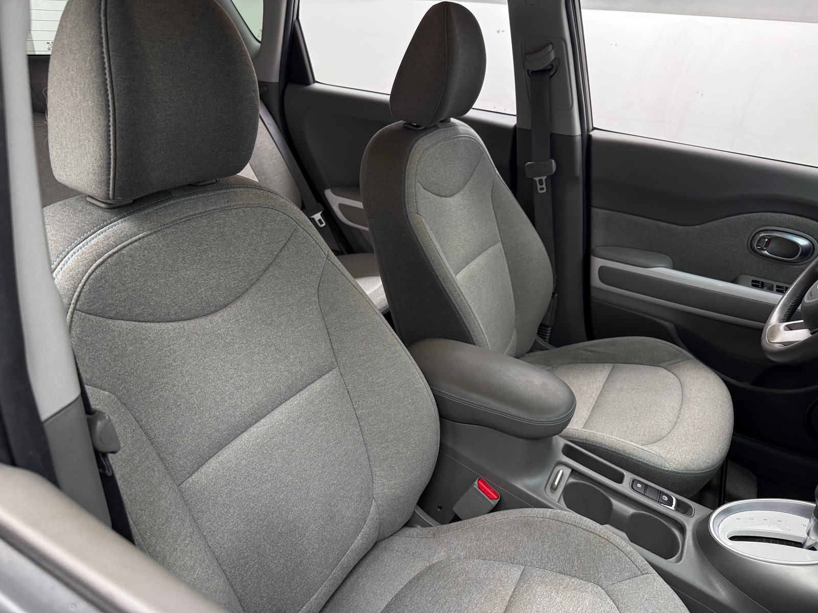 Thumbnail: 2017 Kia Soul EV - 2