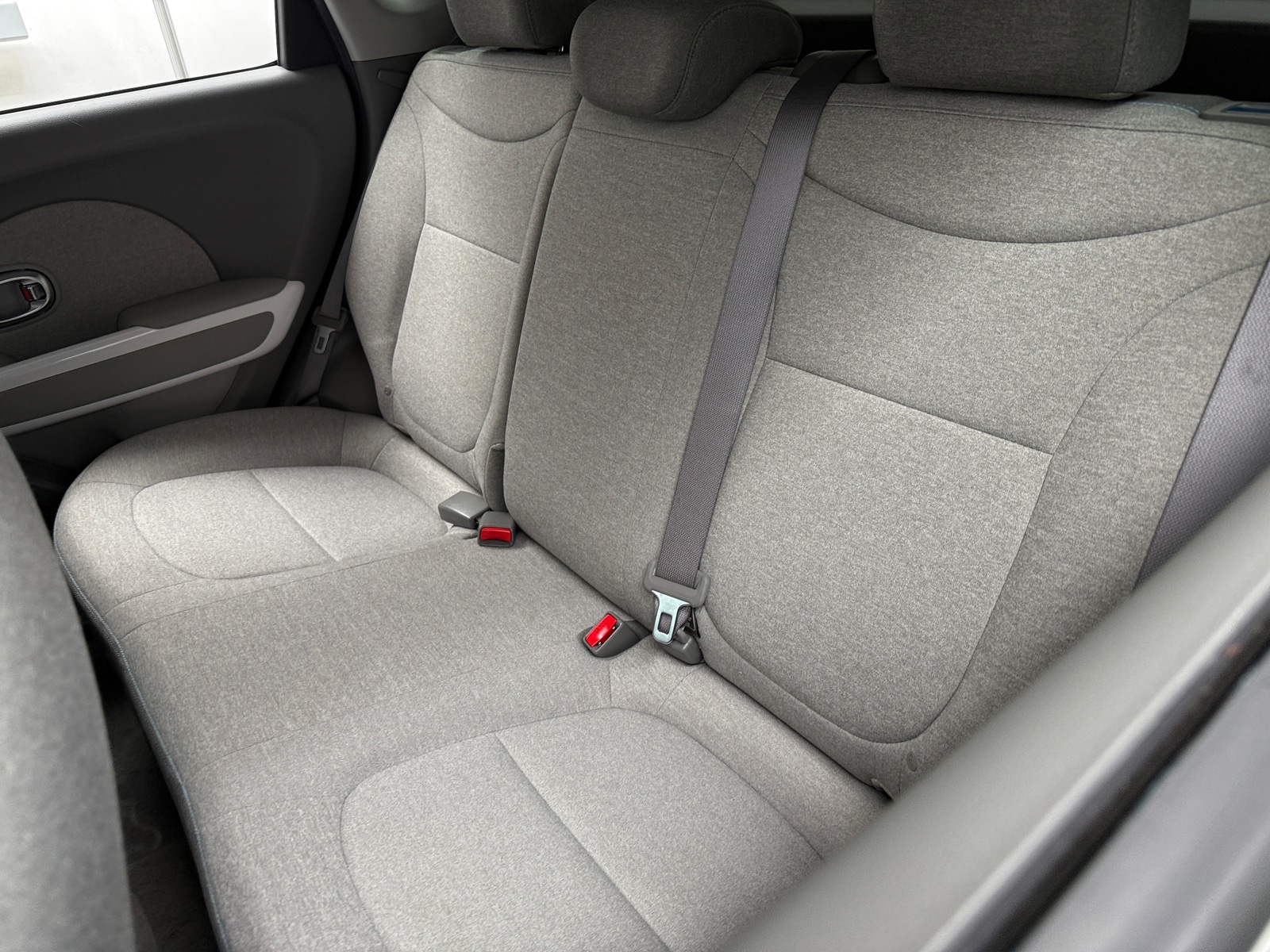 Thumbnail: 2017 Kia Soul EV - 6