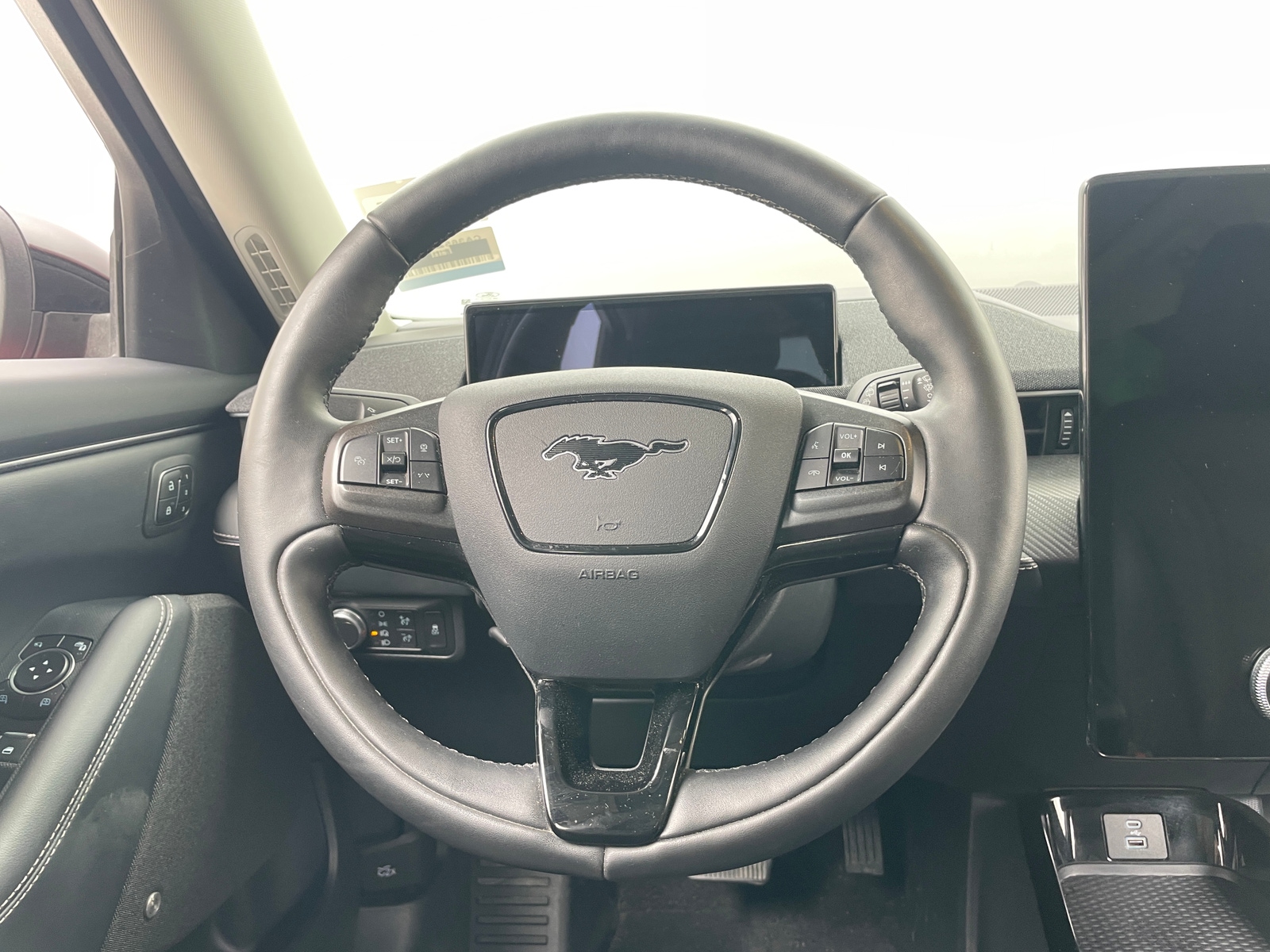 Thumbnail: 2021 Ford Mustang Mach-E - 4