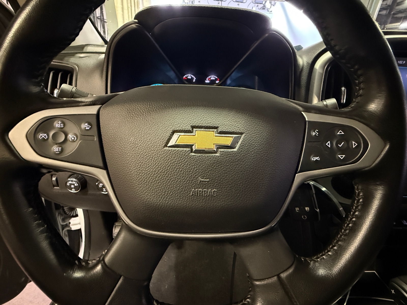 Thumbnail: 2021 Chevrolet Colorado - 5