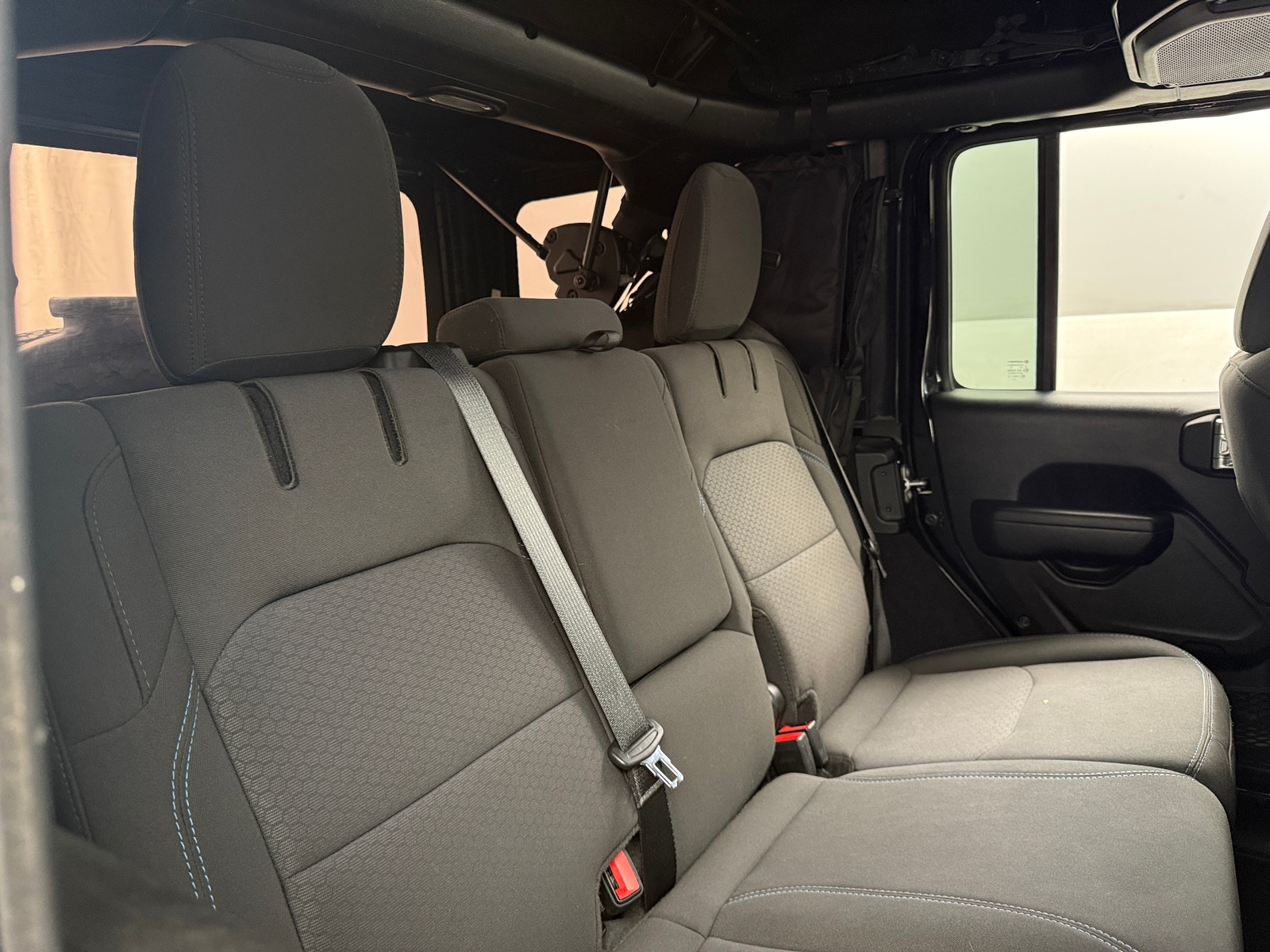 Thumbnail: 2023 Jeep Wrangler - 6