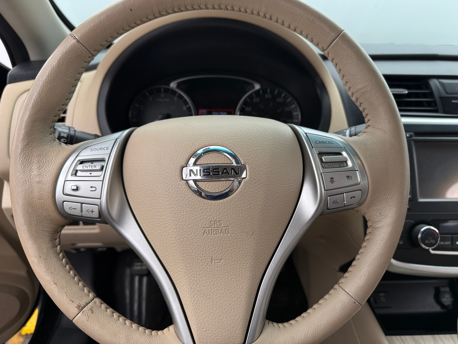 Thumbnail: 2016 Nissan Altima - 4