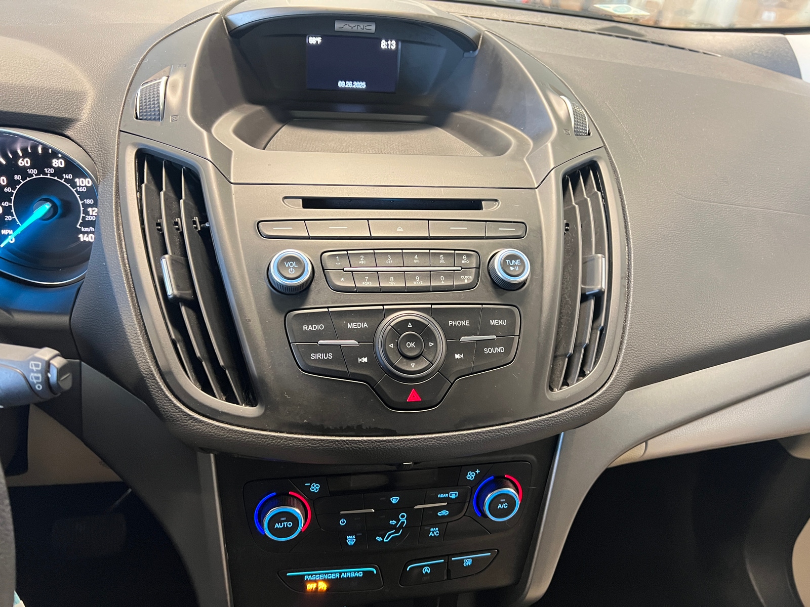 Thumbnail: 2017 Ford Escape - 4