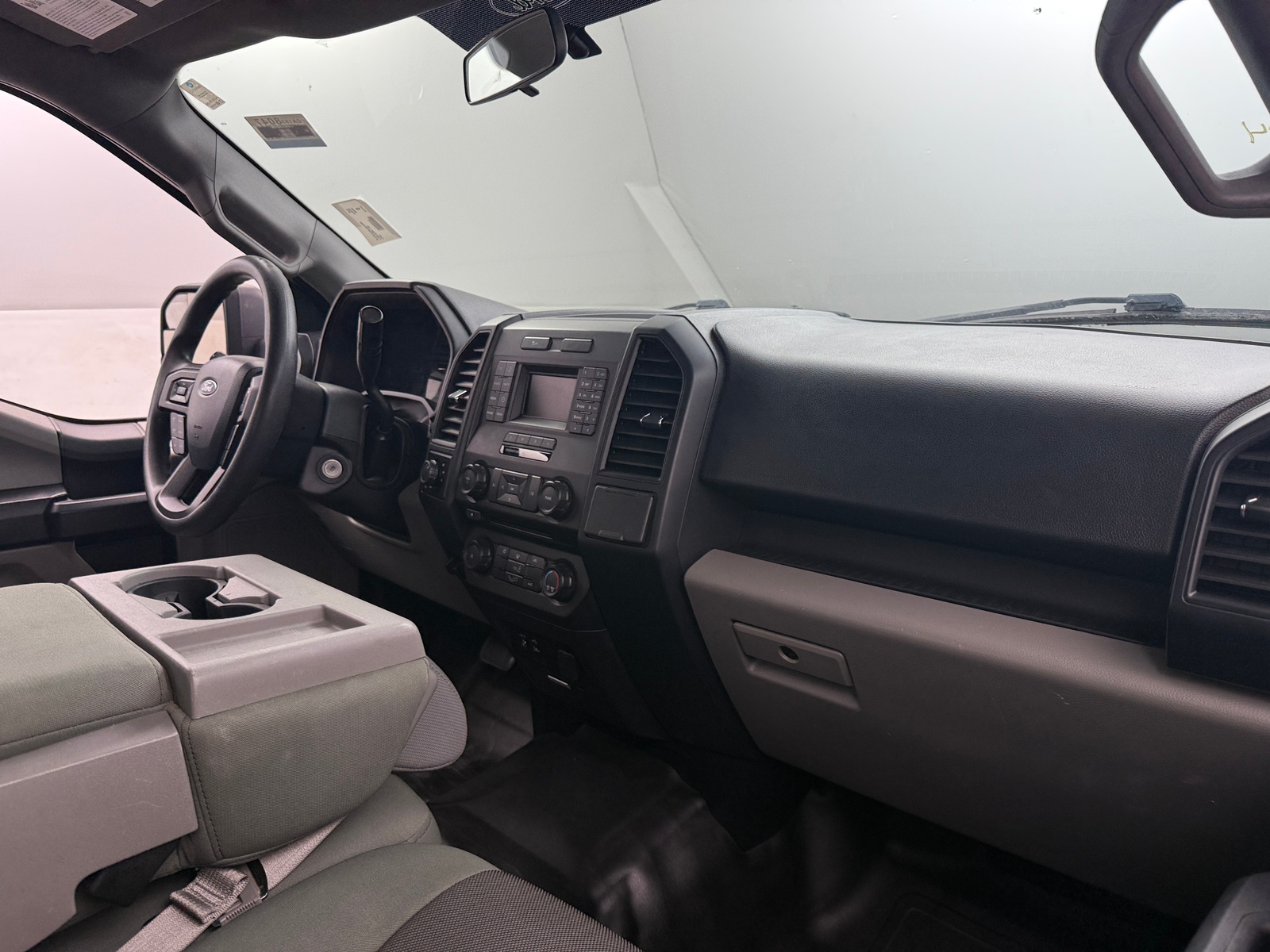 Thumbnail: 2015 Ford Econoline - 3