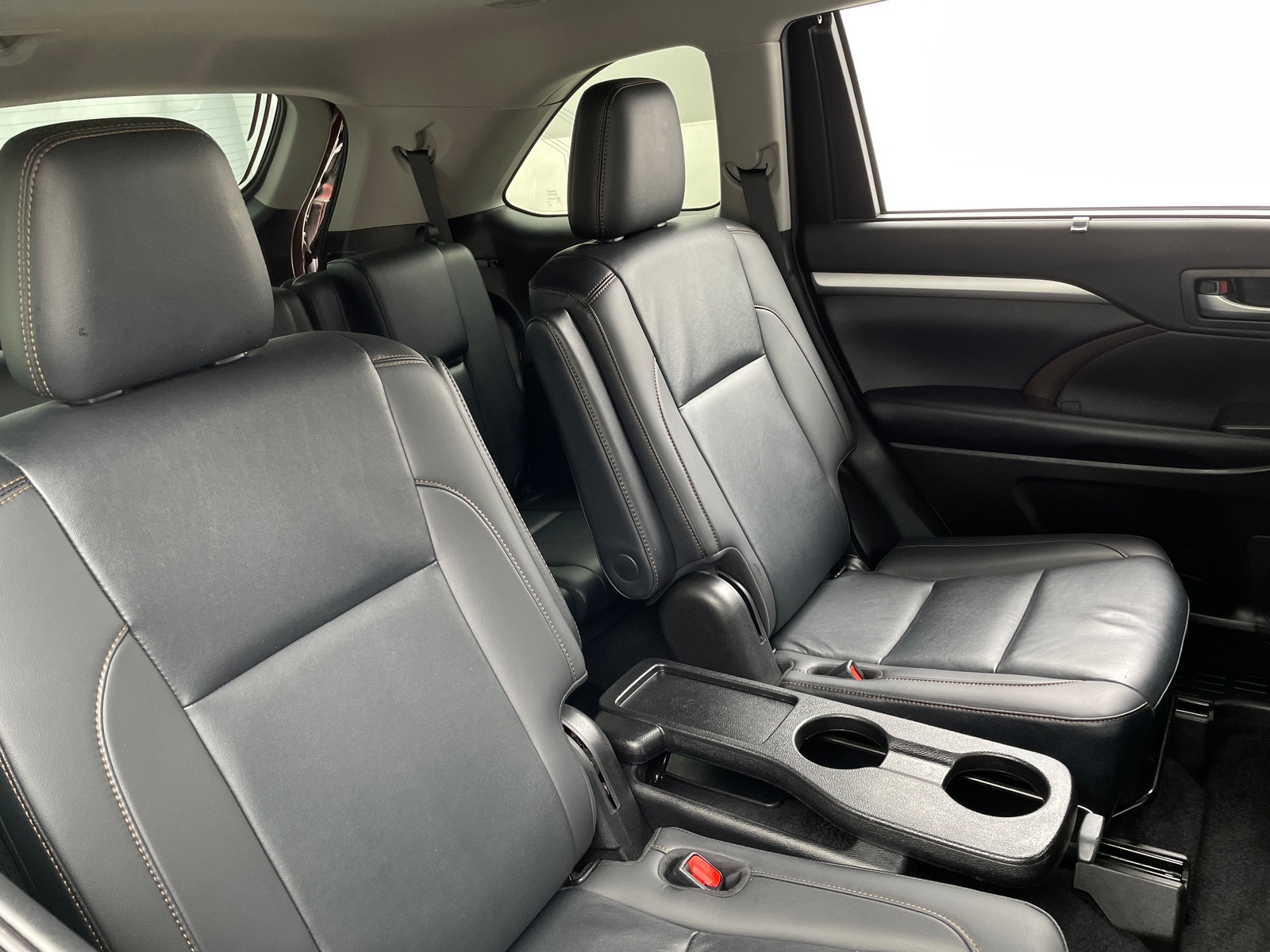 Thumbnail: 2019 Toyota Highlander - 5