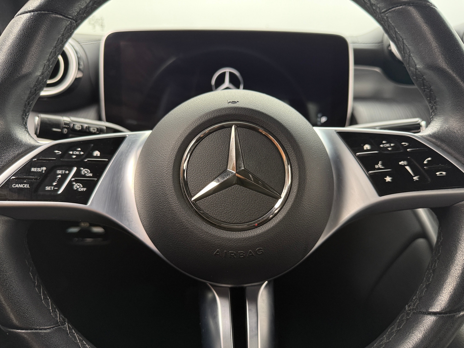 Thumbnail: 2024 Mercedes-Benz GLC - 4