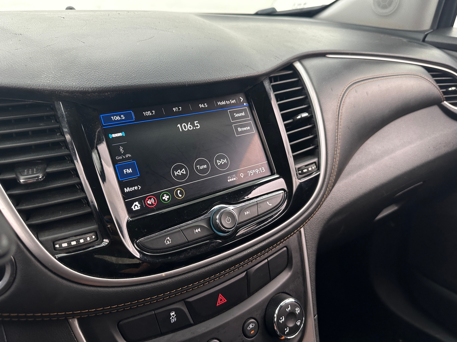 Thumbnail: 2022 Chevrolet Trax - 4