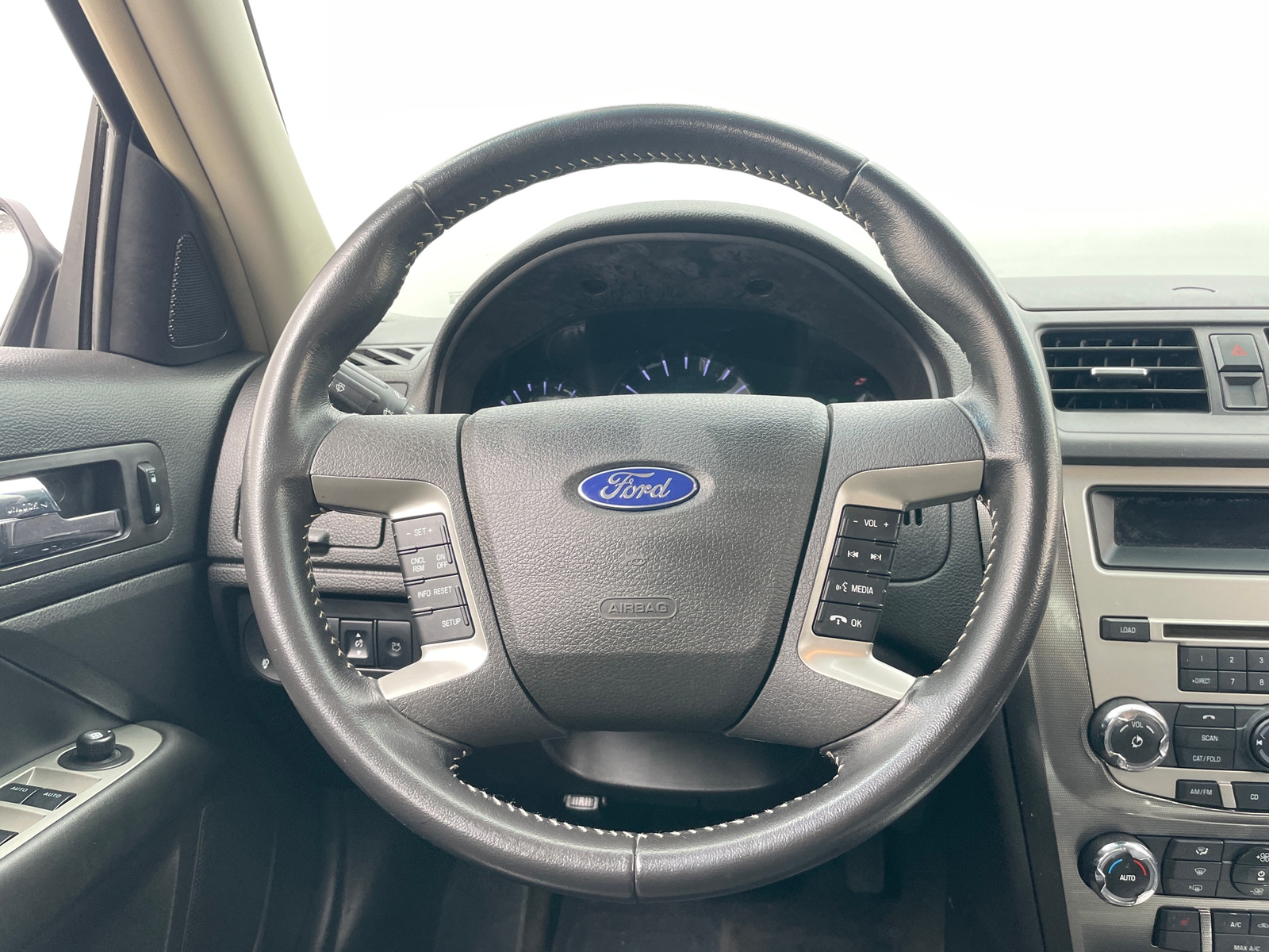 Thumbnail: 2012 Ford Fusion - 4