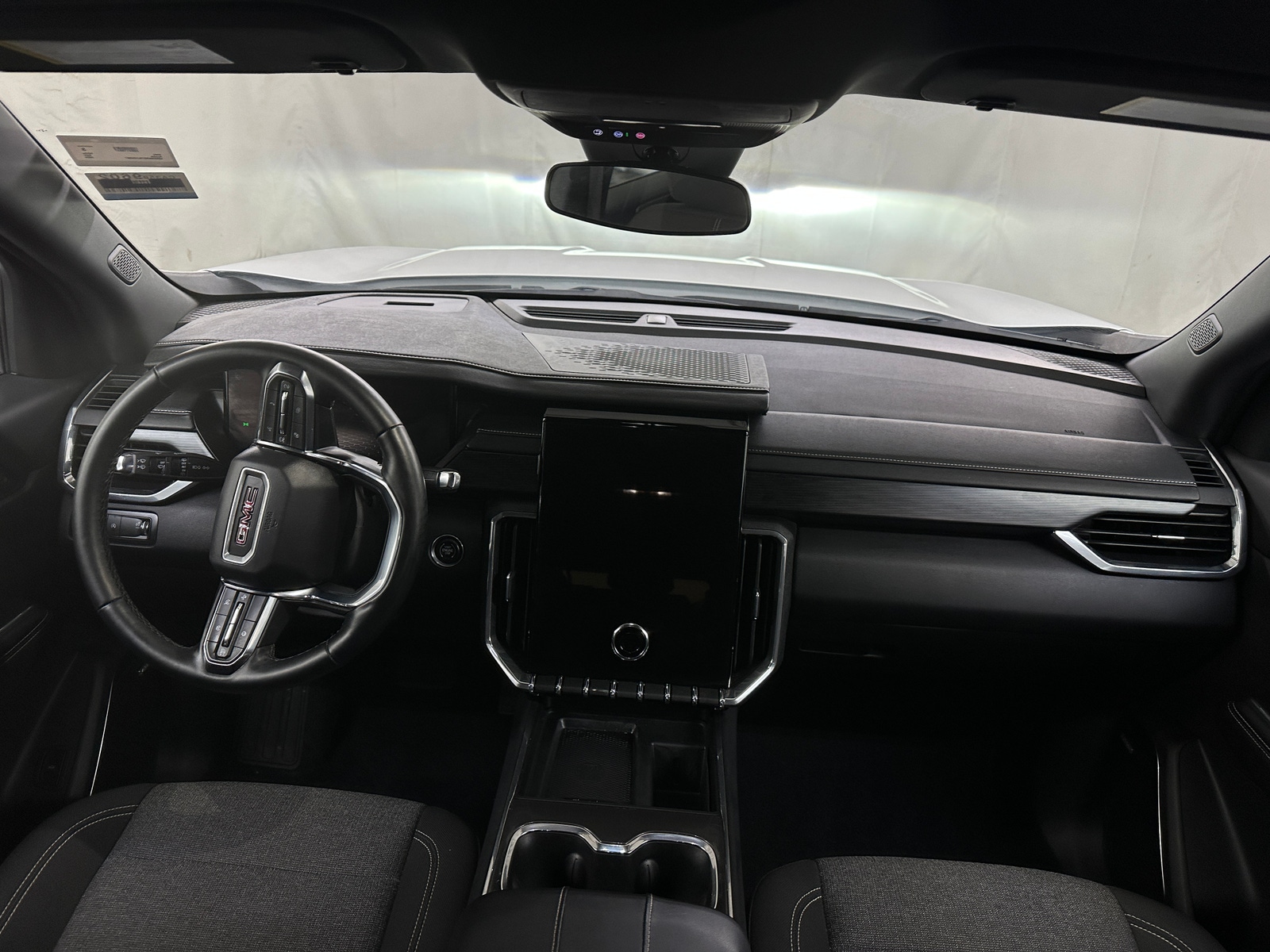 Thumbnail: 2025 GMC Acadia - 3