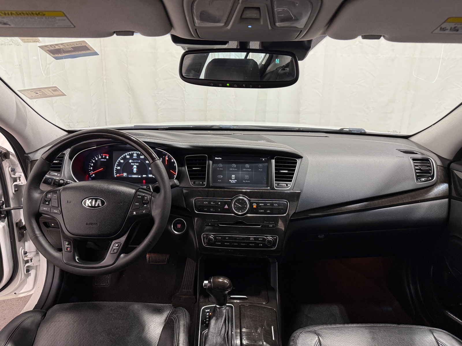 Thumbnail: 2016 Kia Cadenza - 2