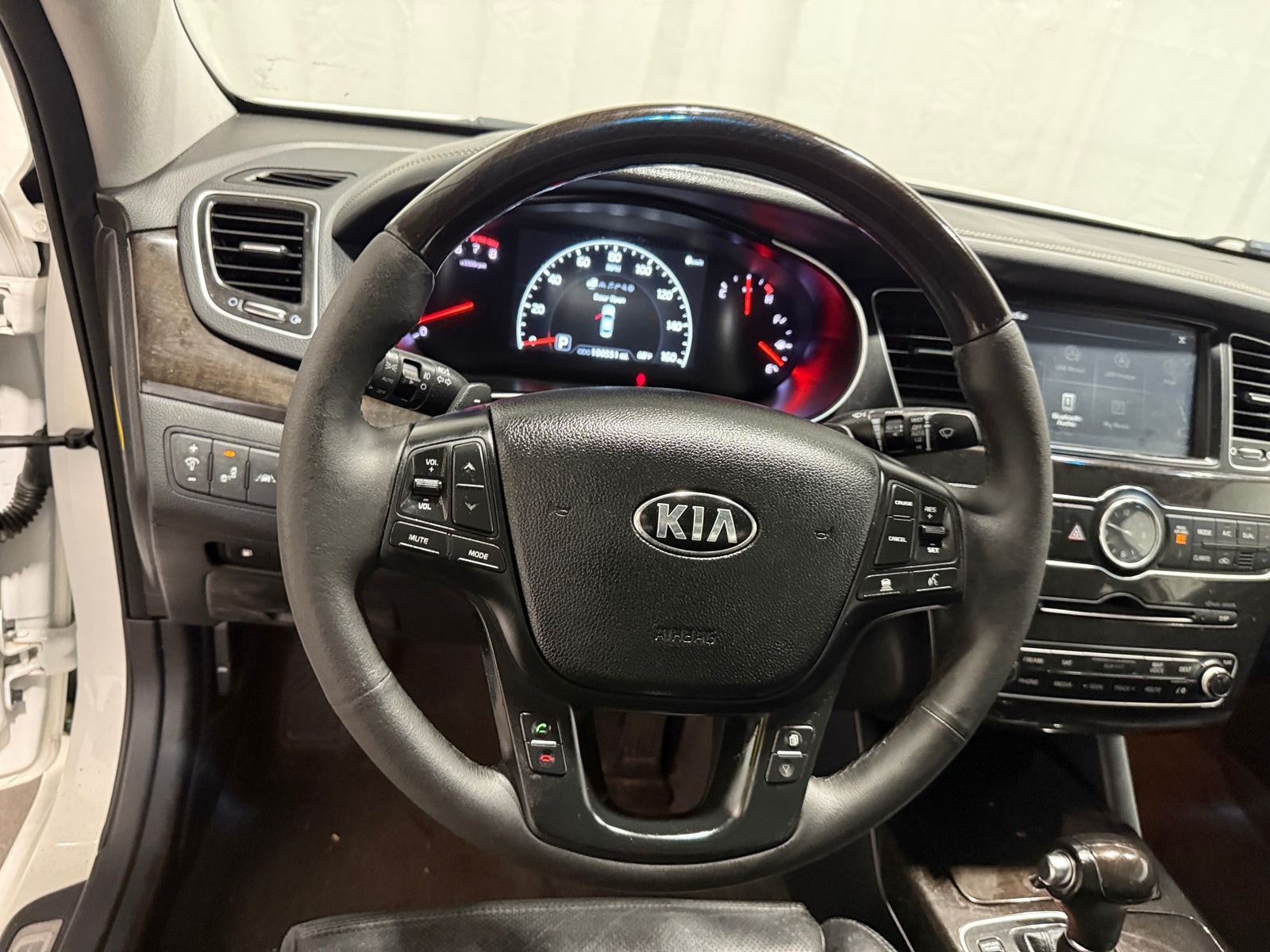 Thumbnail: 2016 Kia Cadenza - 4
