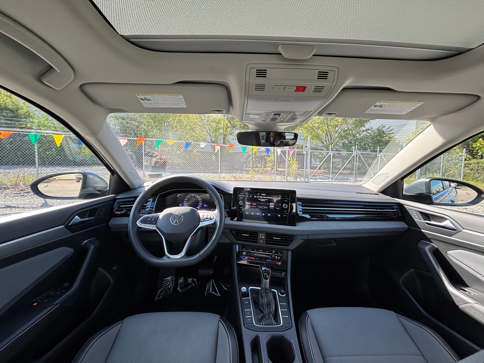 Thumbnail: 2025 Volkswagen Jetta - 3