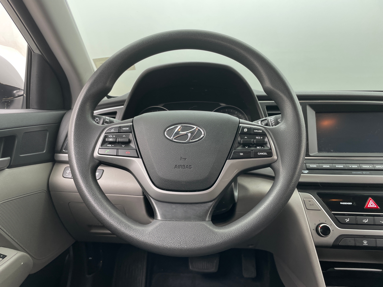 Thumbnail: 2018 Hyundai Elantra - 5