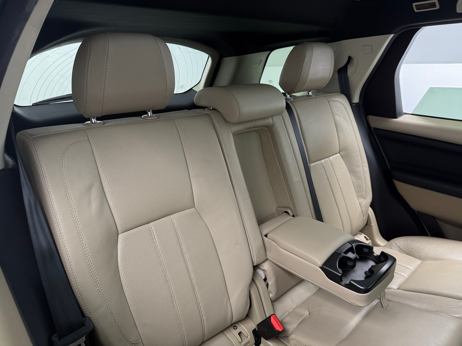 Thumbnail: 2016 Land Rover Discovery Sport - 5