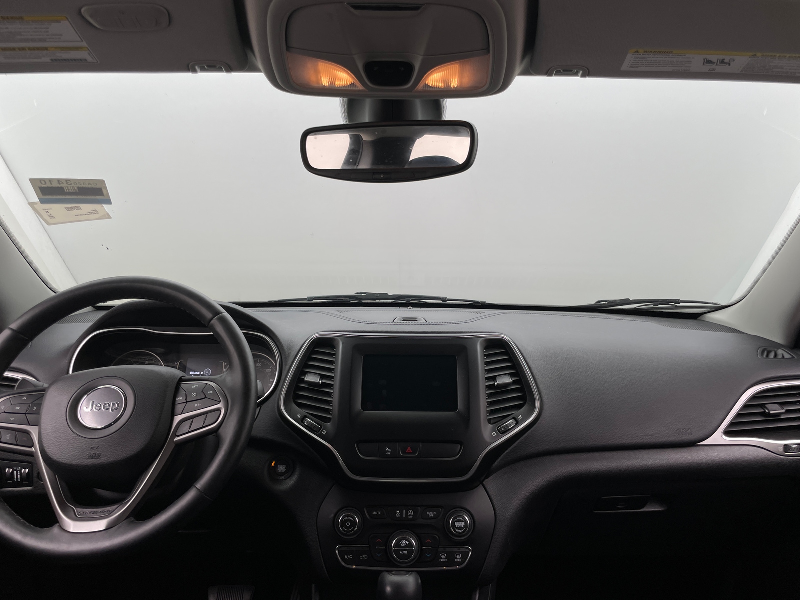 Thumbnail: 2019 Jeep Cherokee - 3