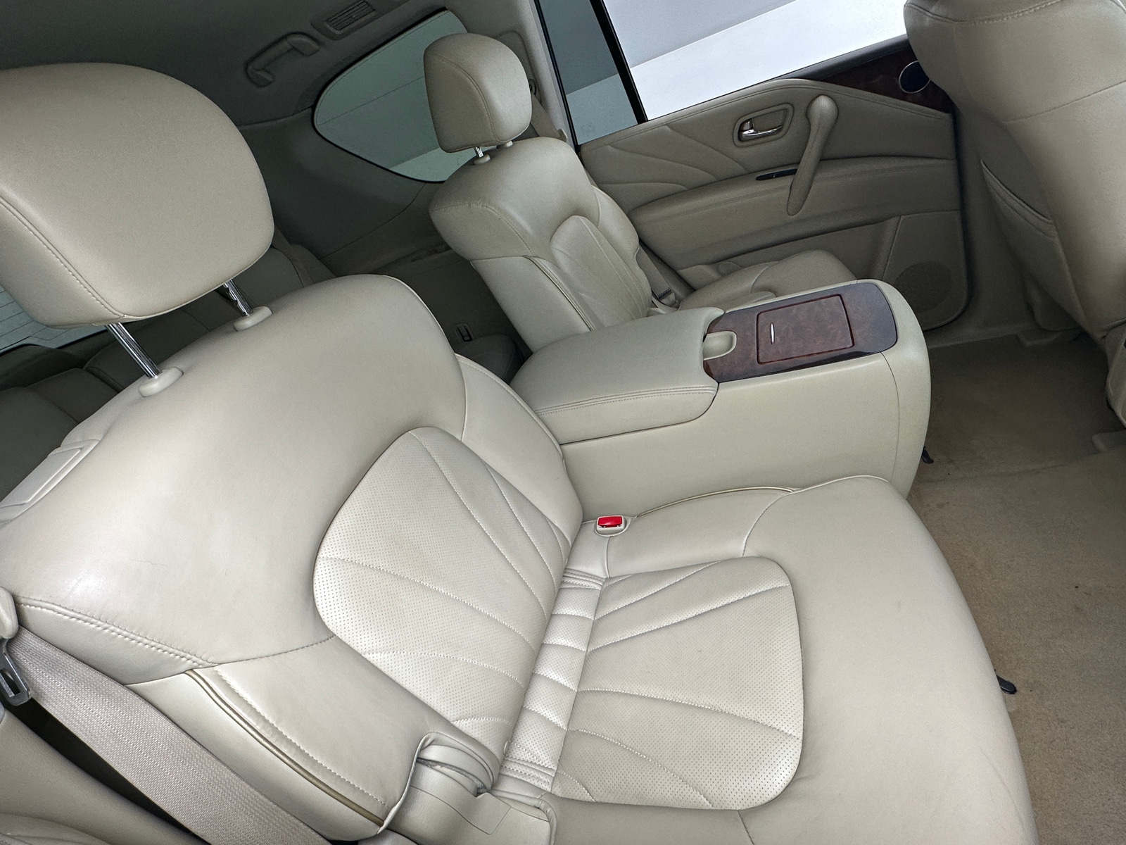 Thumbnail: 2016 INFINITI QX80 - 5