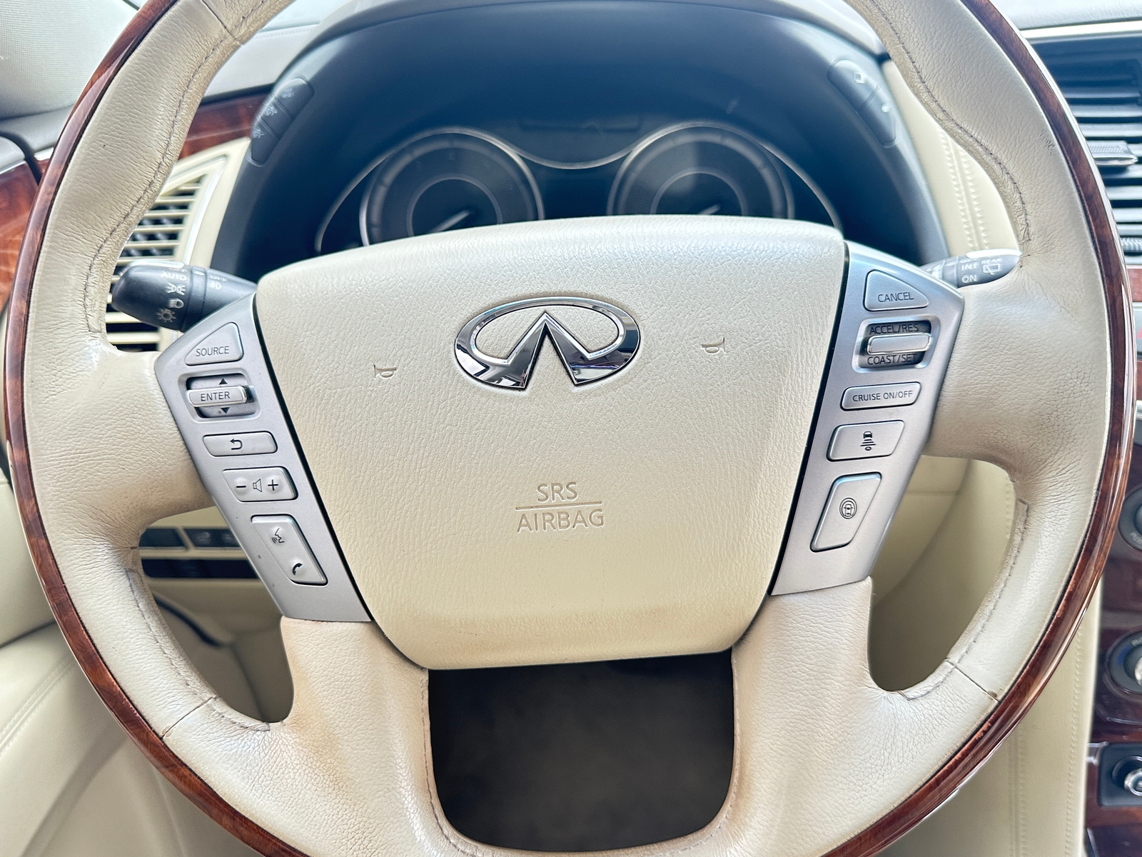 Thumbnail: 2016 INFINITI QX80 - 4