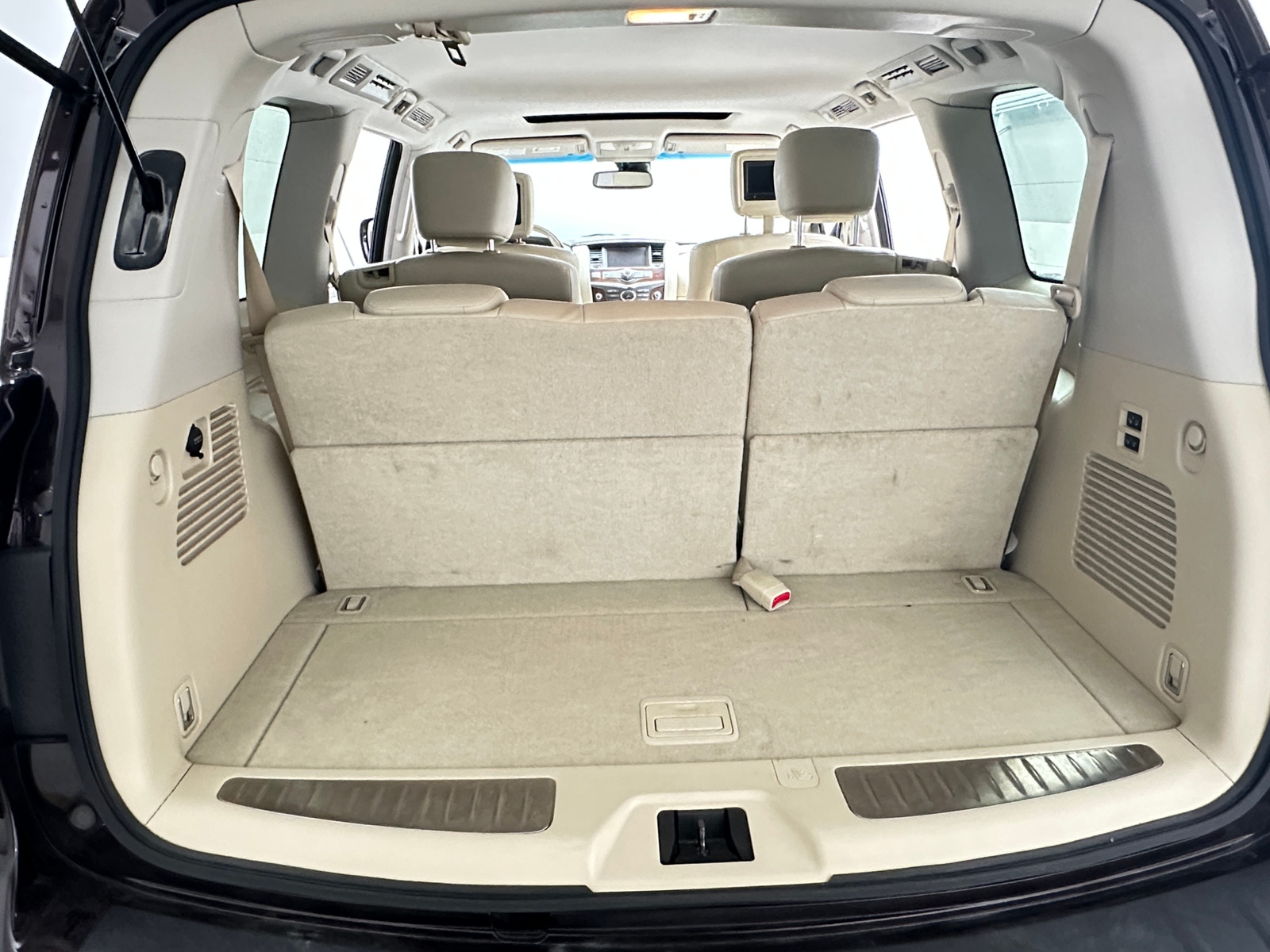 Thumbnail: 2016 INFINITI QX80 - 6