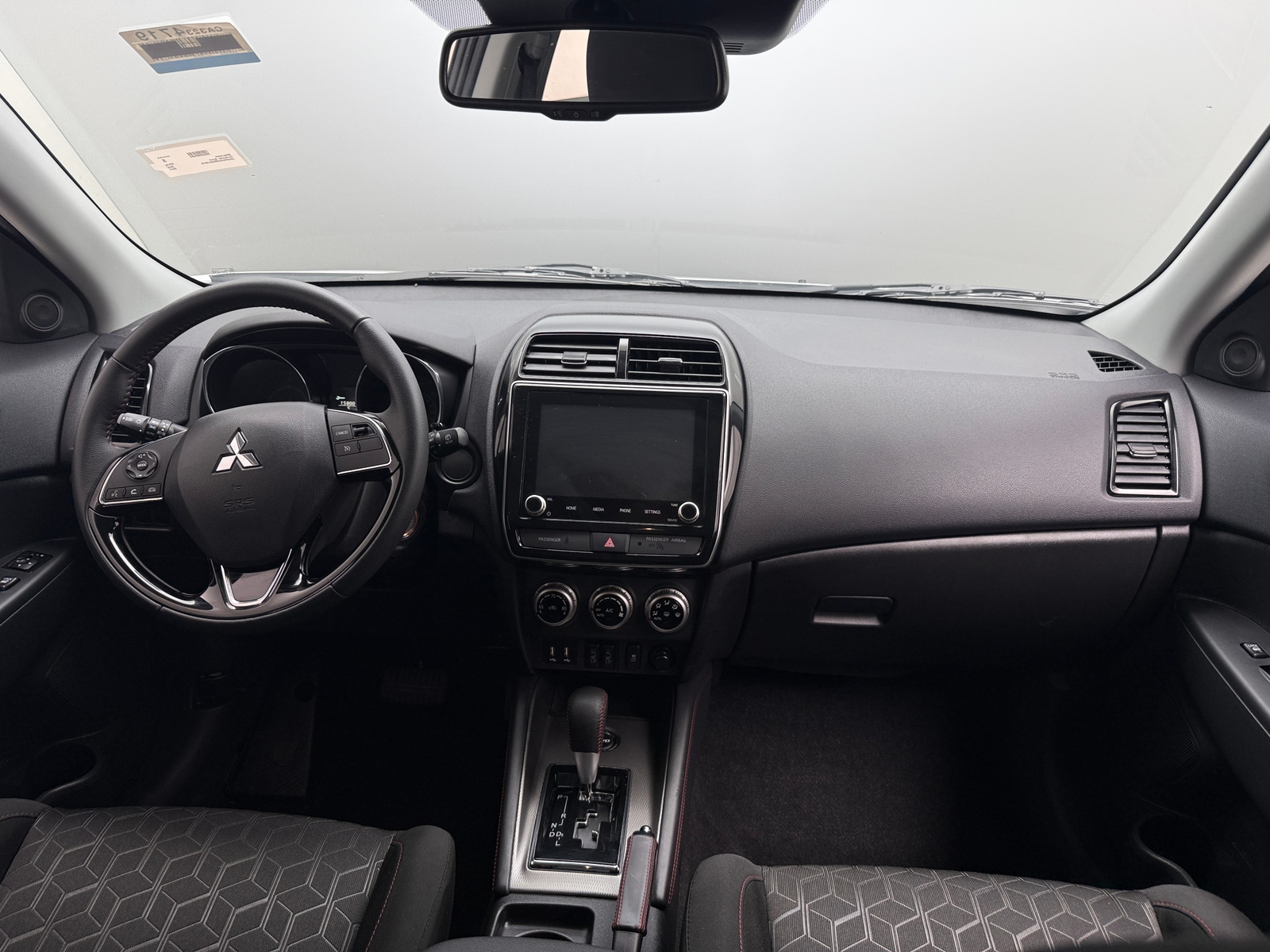 Thumbnail: 2024 Mitsubishi Outlander Sport - 3