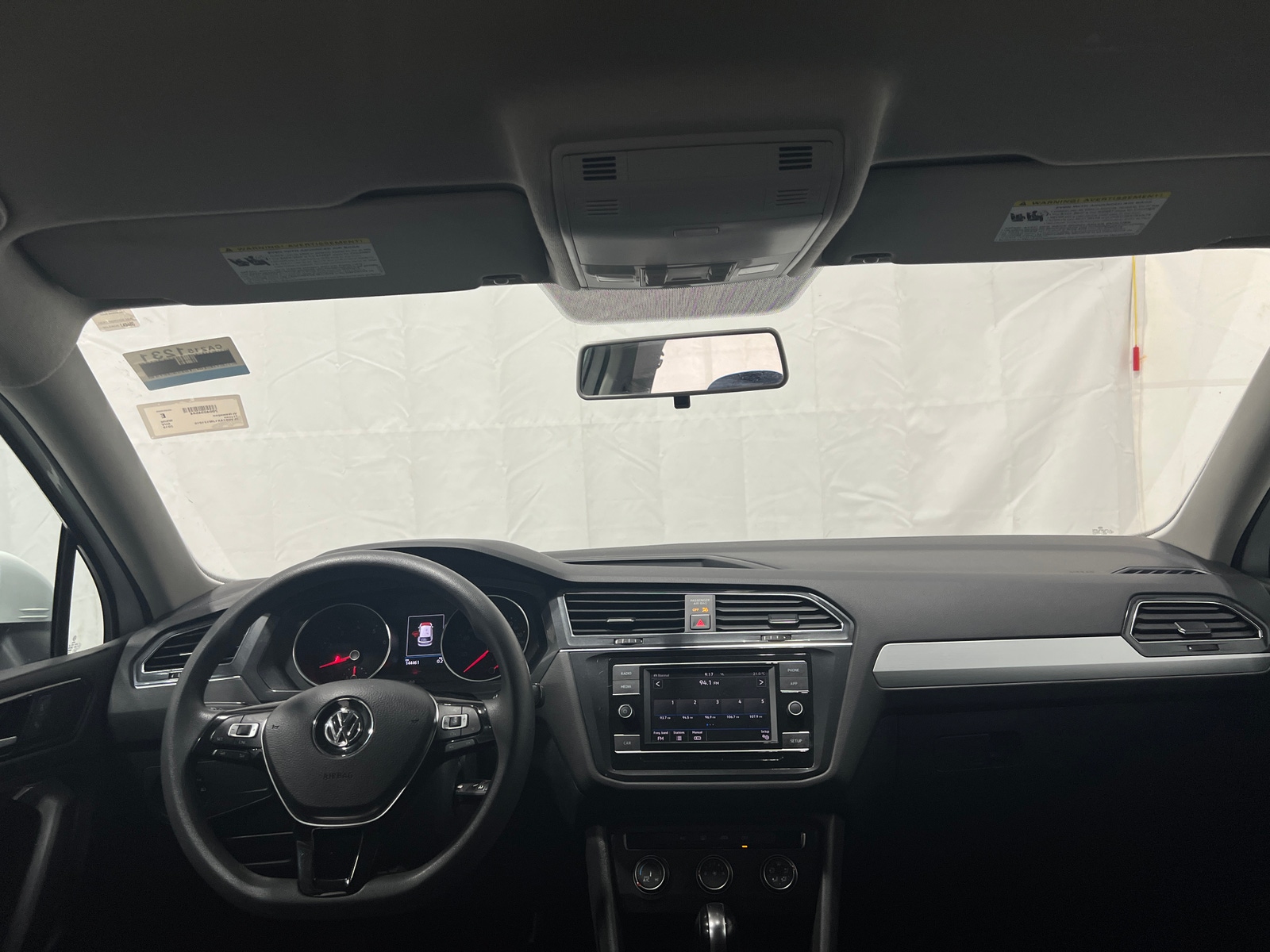 Thumbnail: 2018 Volkswagen Tiguan - 3