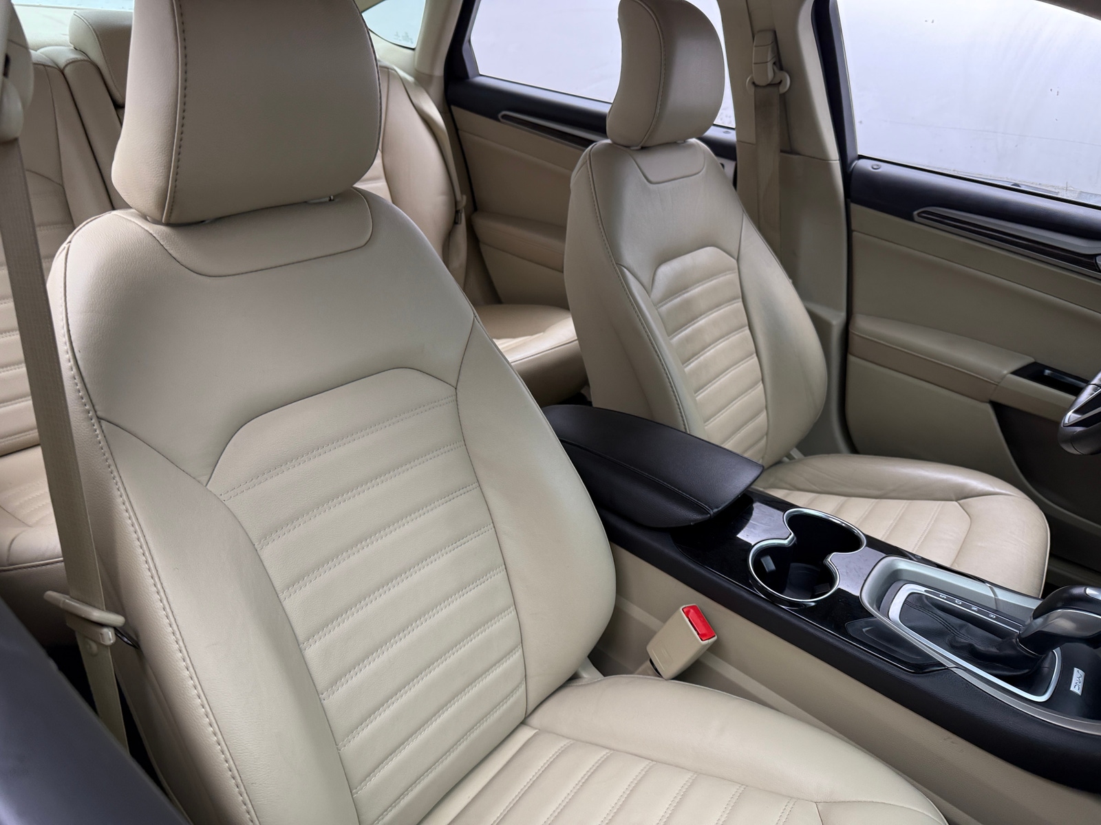 Thumbnail: 2016 Ford Fusion - 2